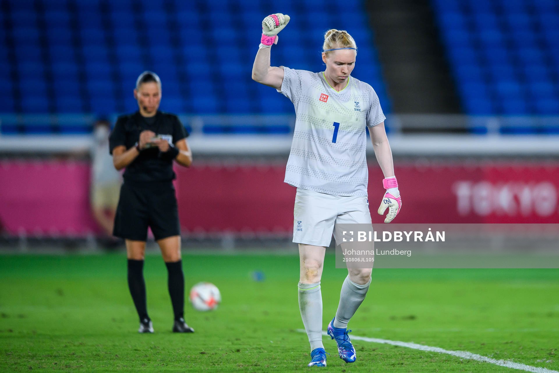 Hedvig Lindahl of Sweden celebrates during a penalty shoot out in the women’s football final during day 14 of the Tokyo 2020 Olympic Games on August 6, 2021 in Tokyo.