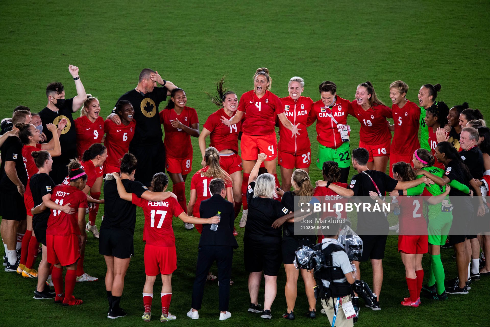 Players of Canada celebrates