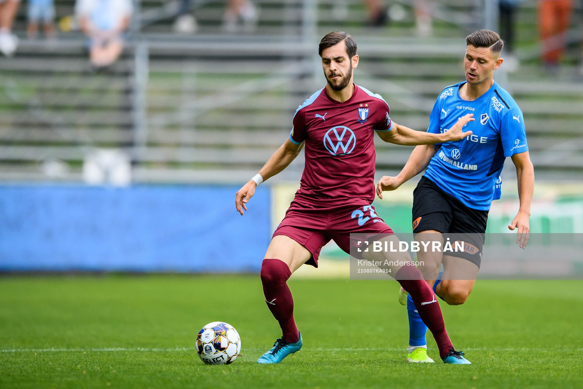 Malmö FFs Adi Nalic och Halmstads Marcus Antonsson