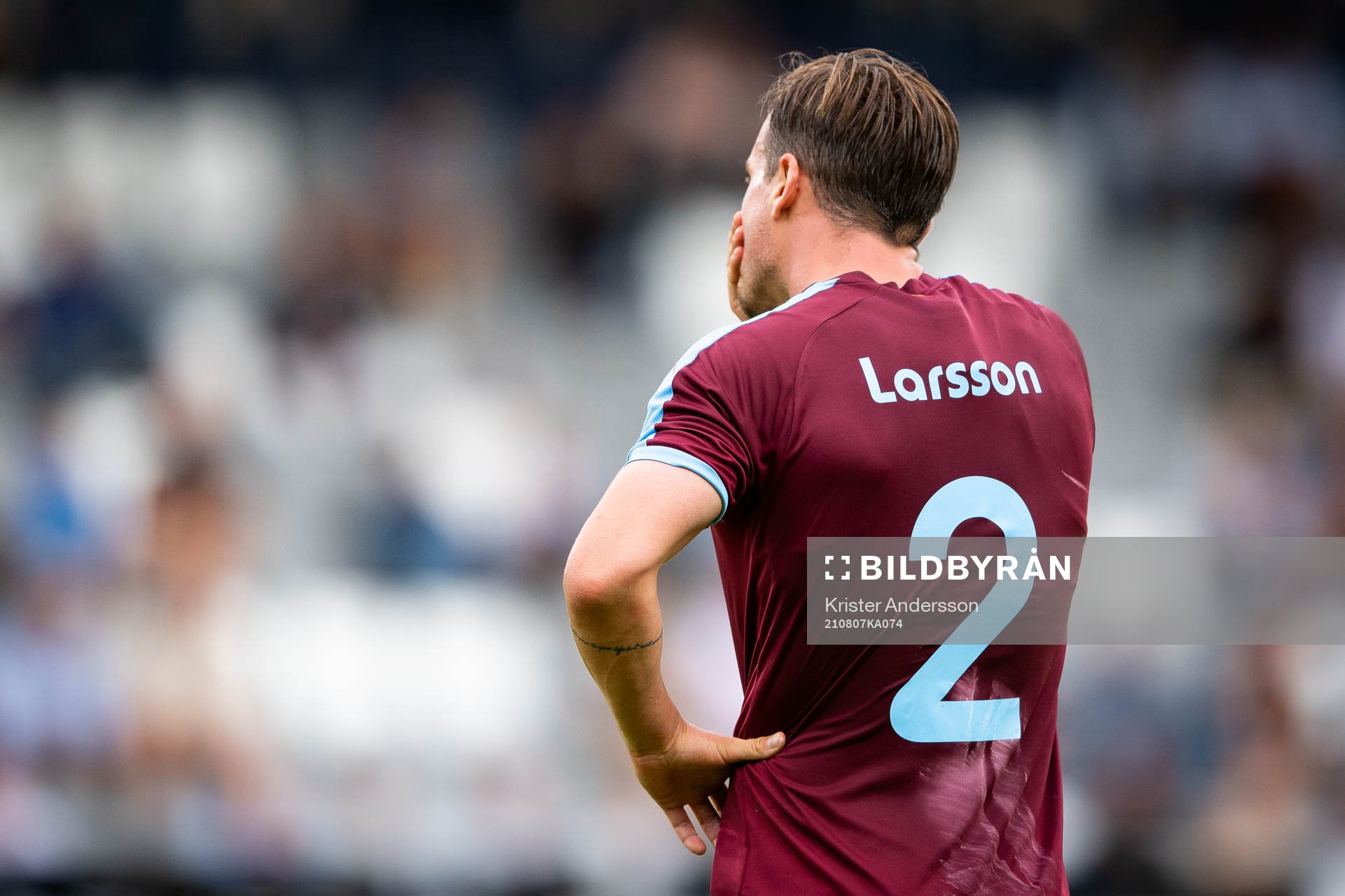 Malmö FFs Eric Larsson deppar