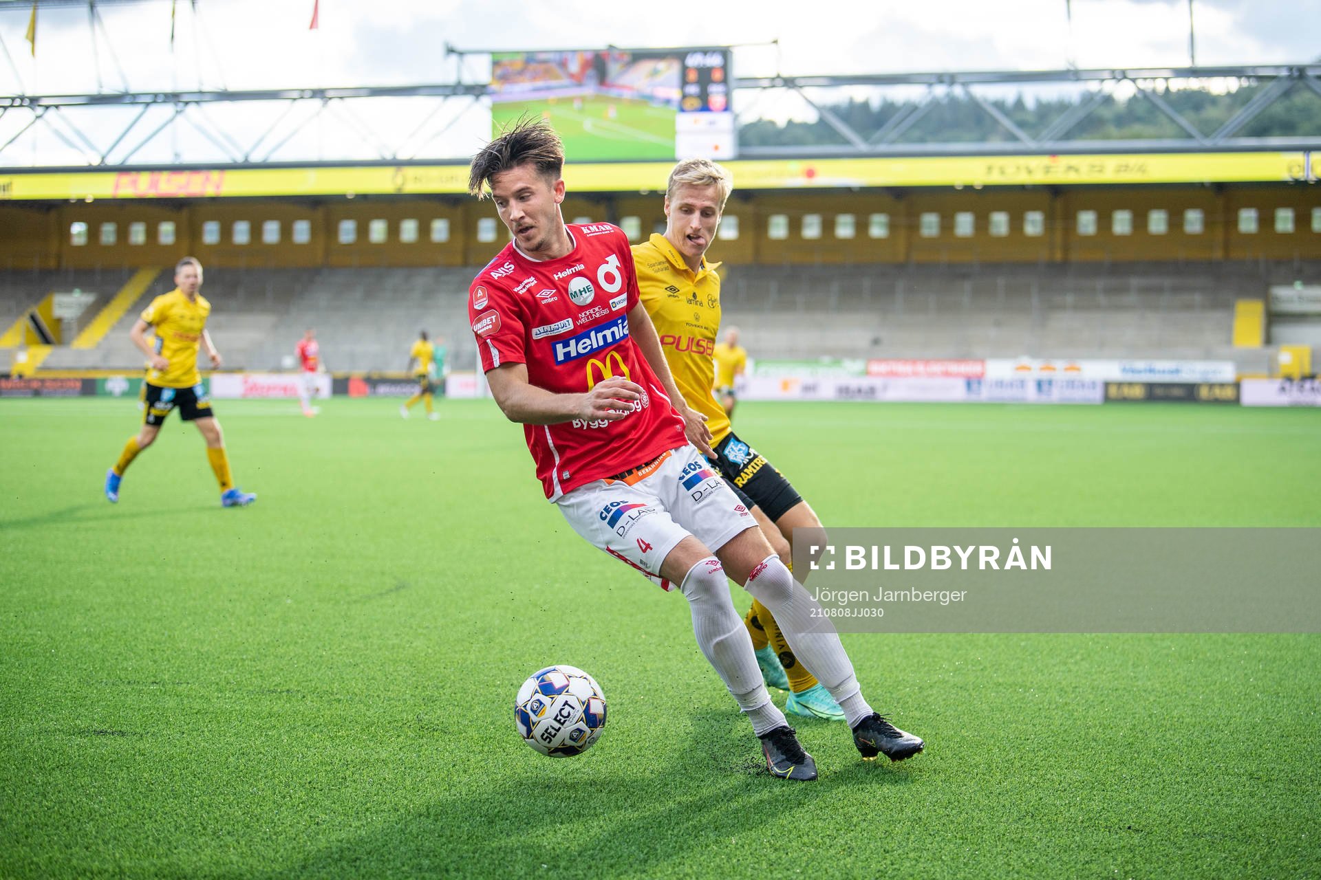 Degerfors Daniel Janevski och Elfsborgs Jeppe Møldrup