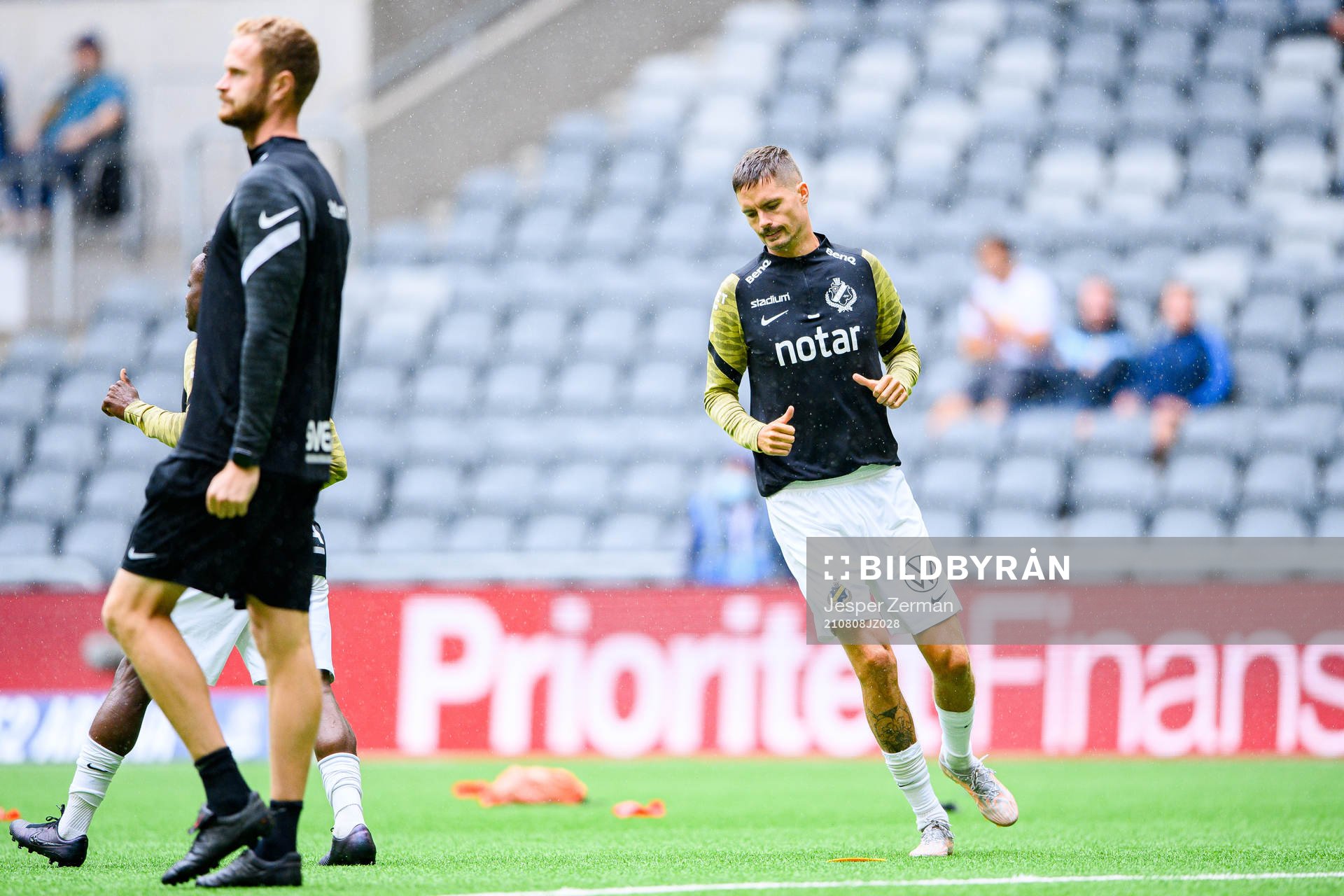 s Mikael Lustig