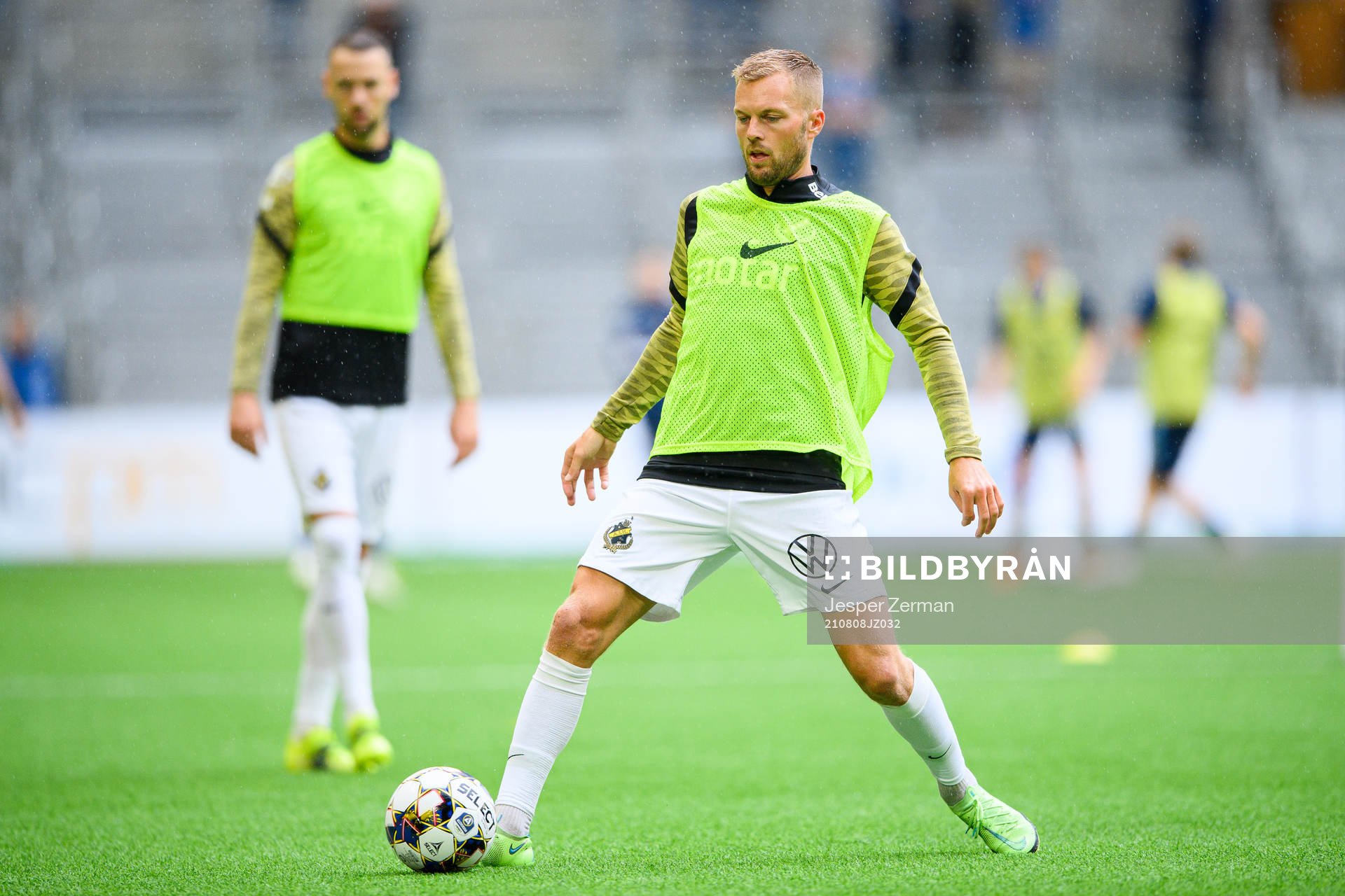 s Sebastian Larsson