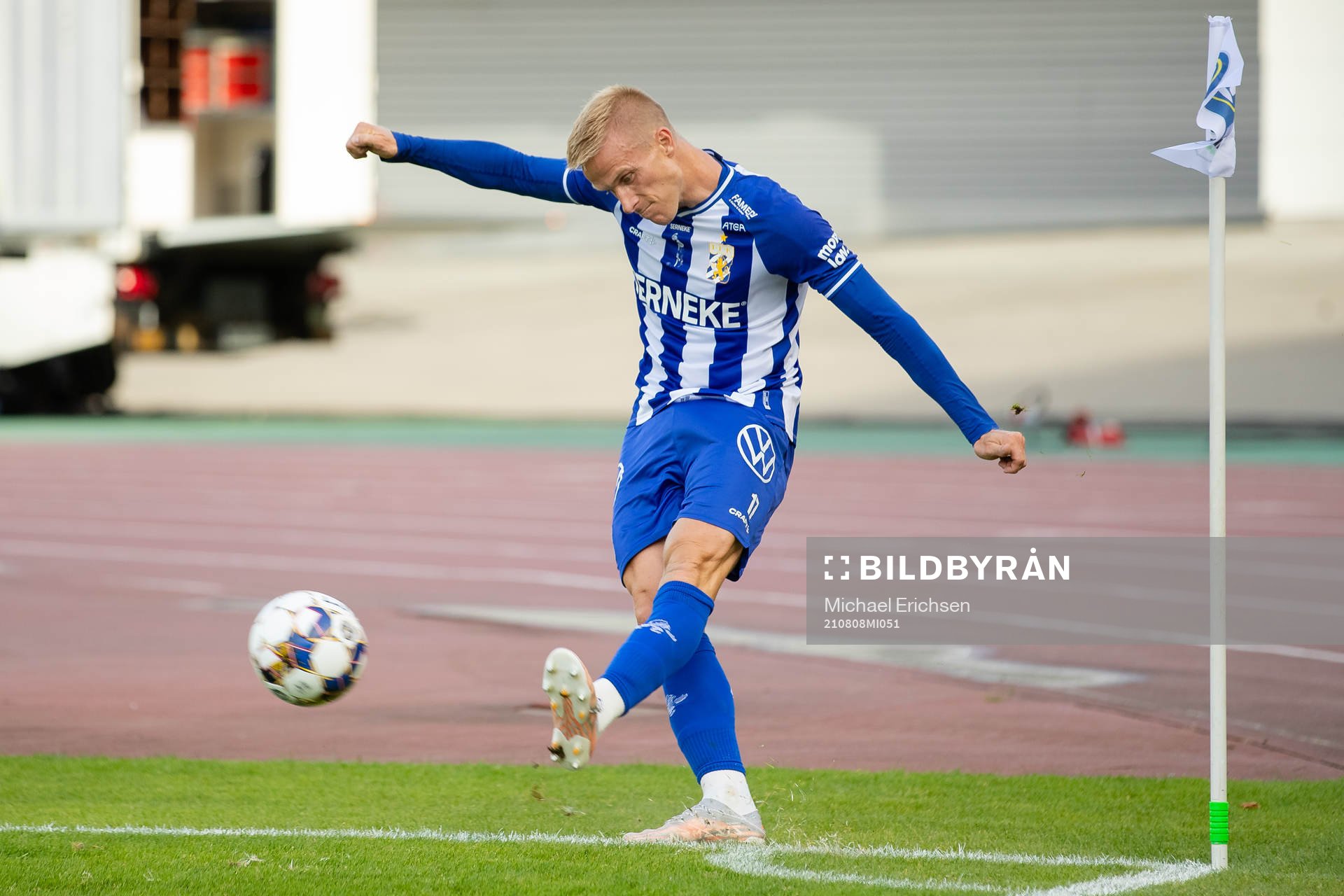 IFK Göteborgs Oscar Wendt slår en hörna