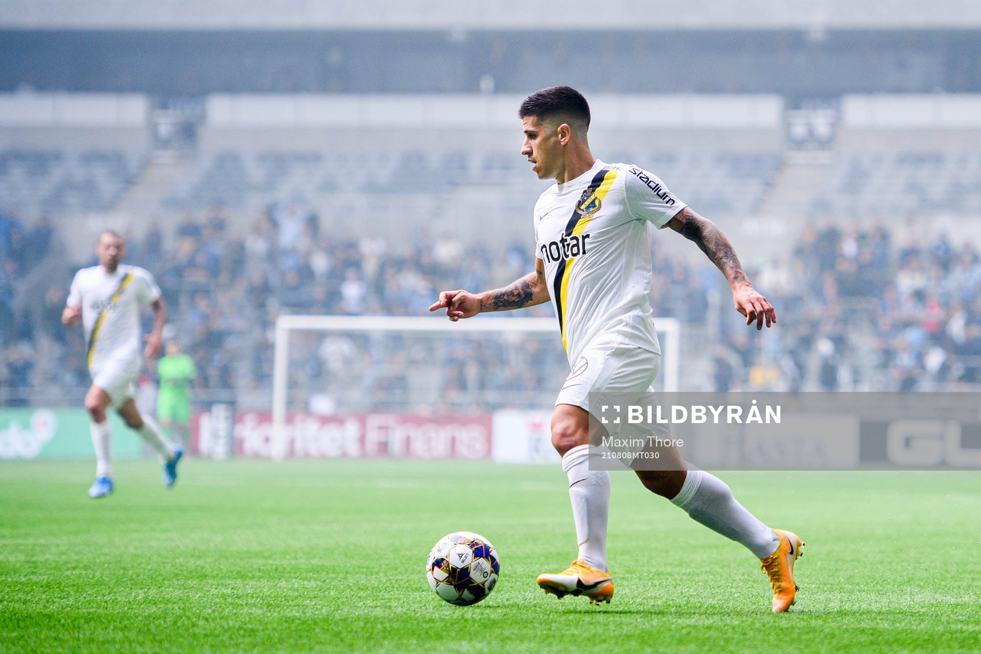 s Nicolas Stefanelli