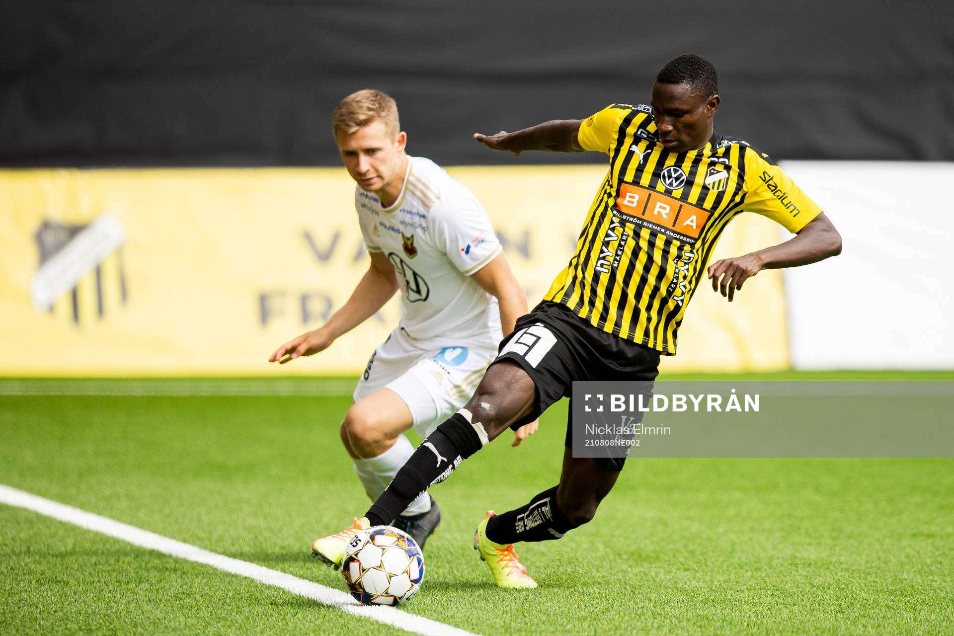 Östersunds Ludvig Fritzson och Häckens Godswill Ekpolo