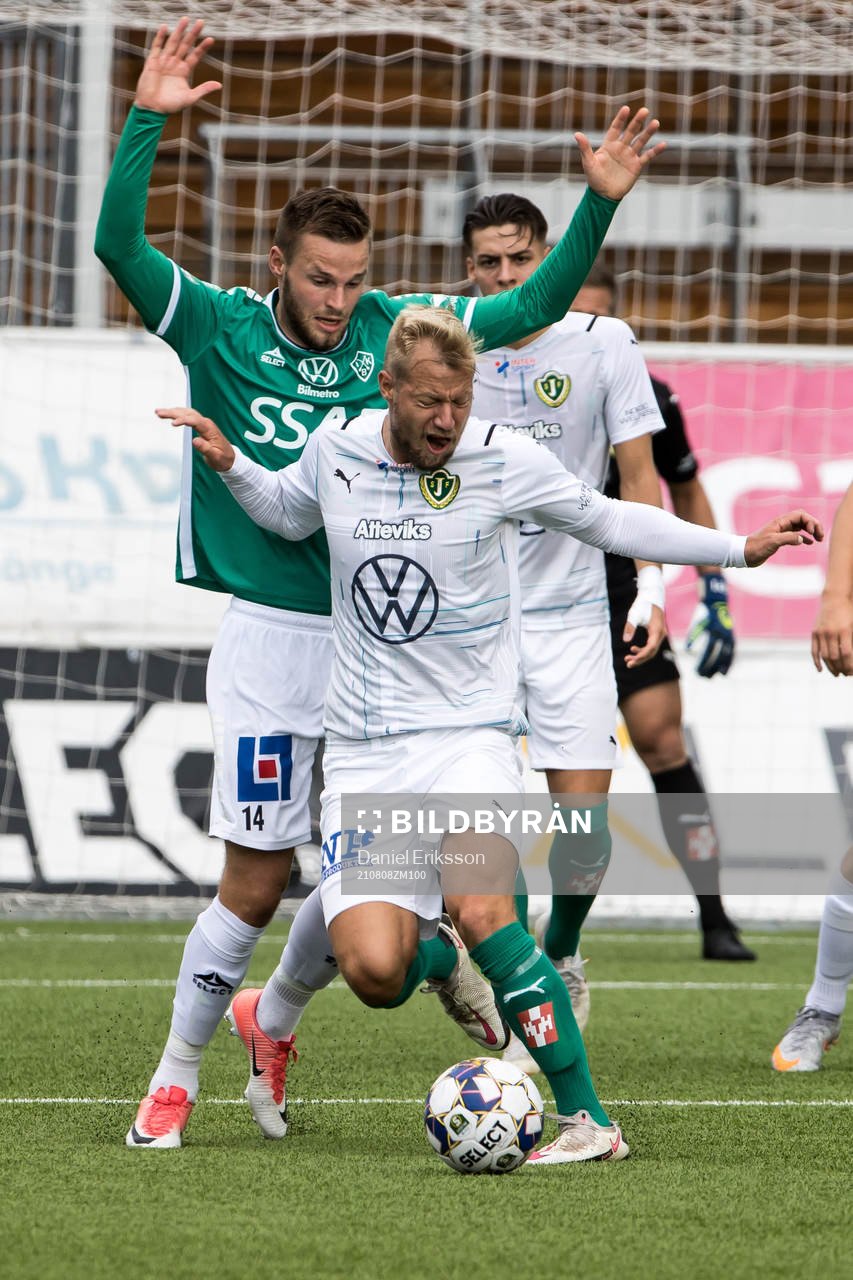 Brages Niklas Söderberg och Jönköpings Sebastian Crona