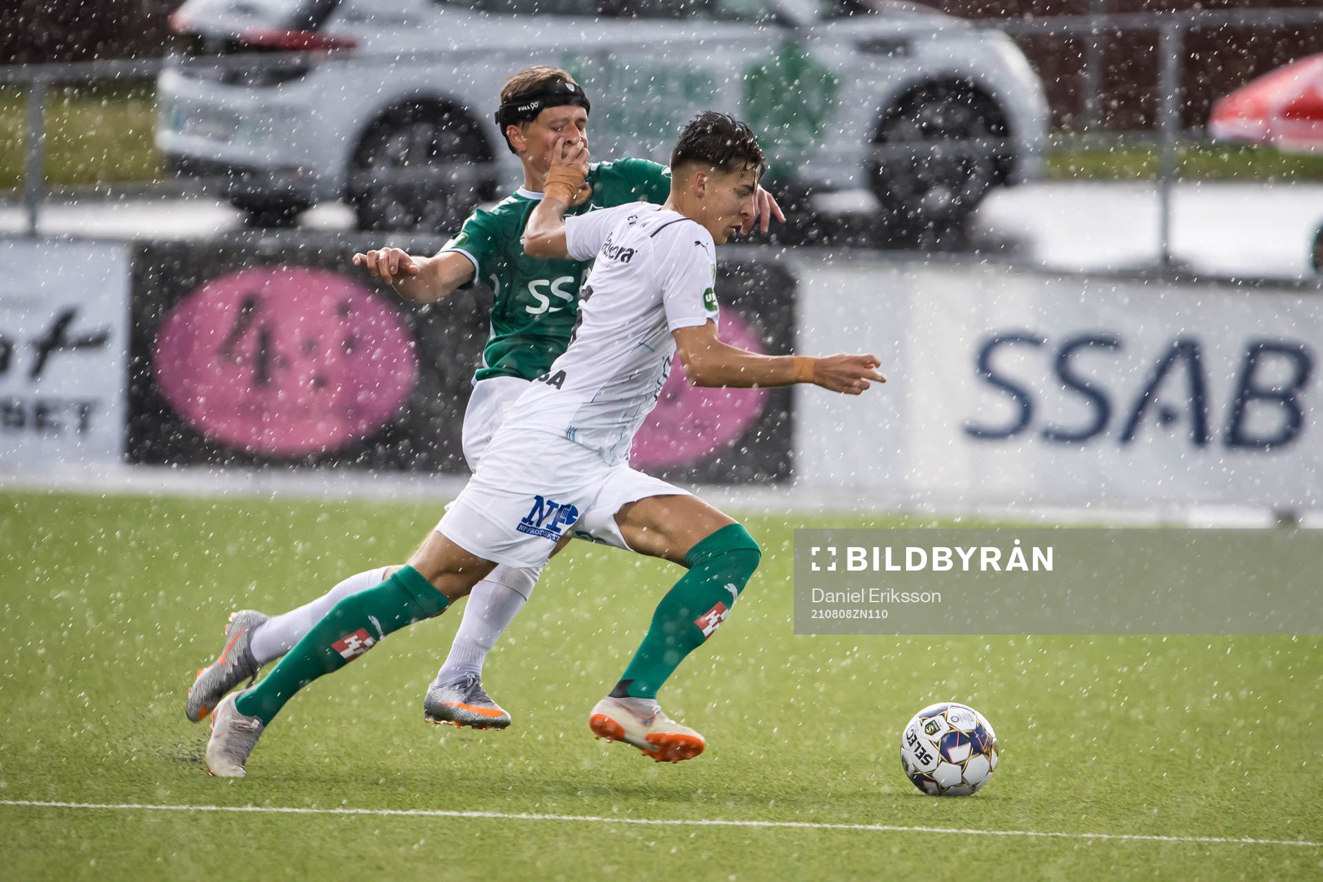 Brages Douglas Karlberg och Jönköpings Adam Ben Lamin