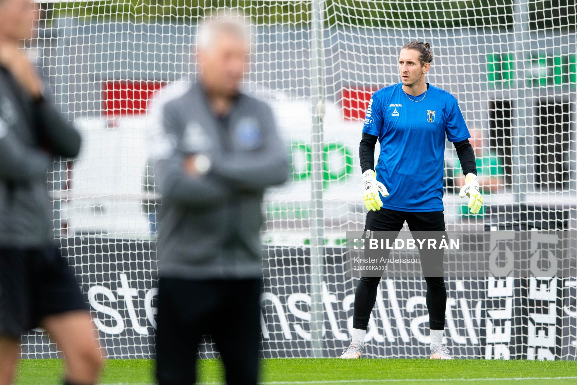 Sirius målvakt David Mitov Nilsson före fotbollsmatchen i