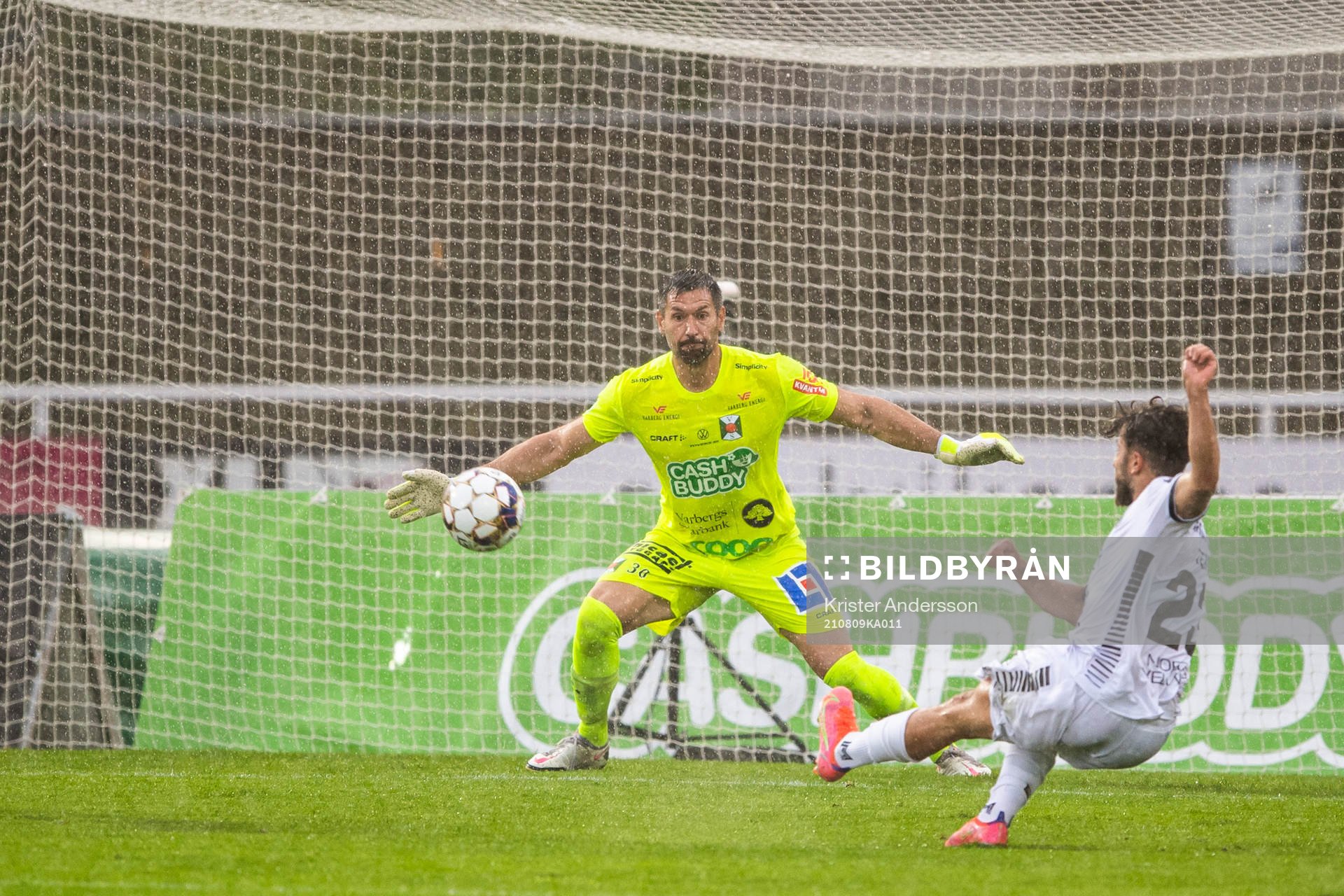 Sirius Moustafa Zeidan med skott