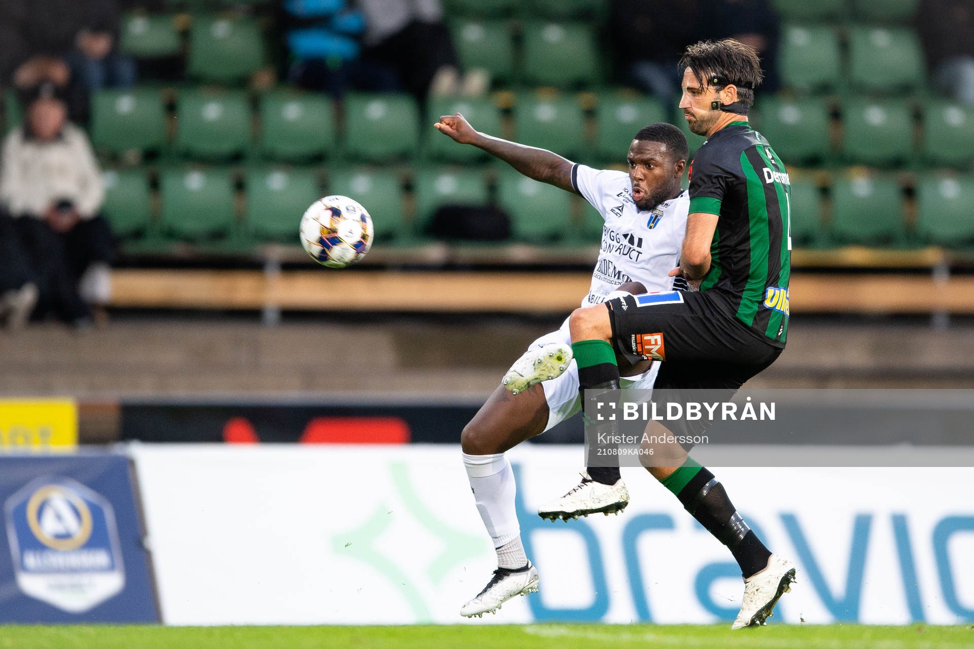 Sirius Christian Kouakou och Varbergs Oliver Stanisic