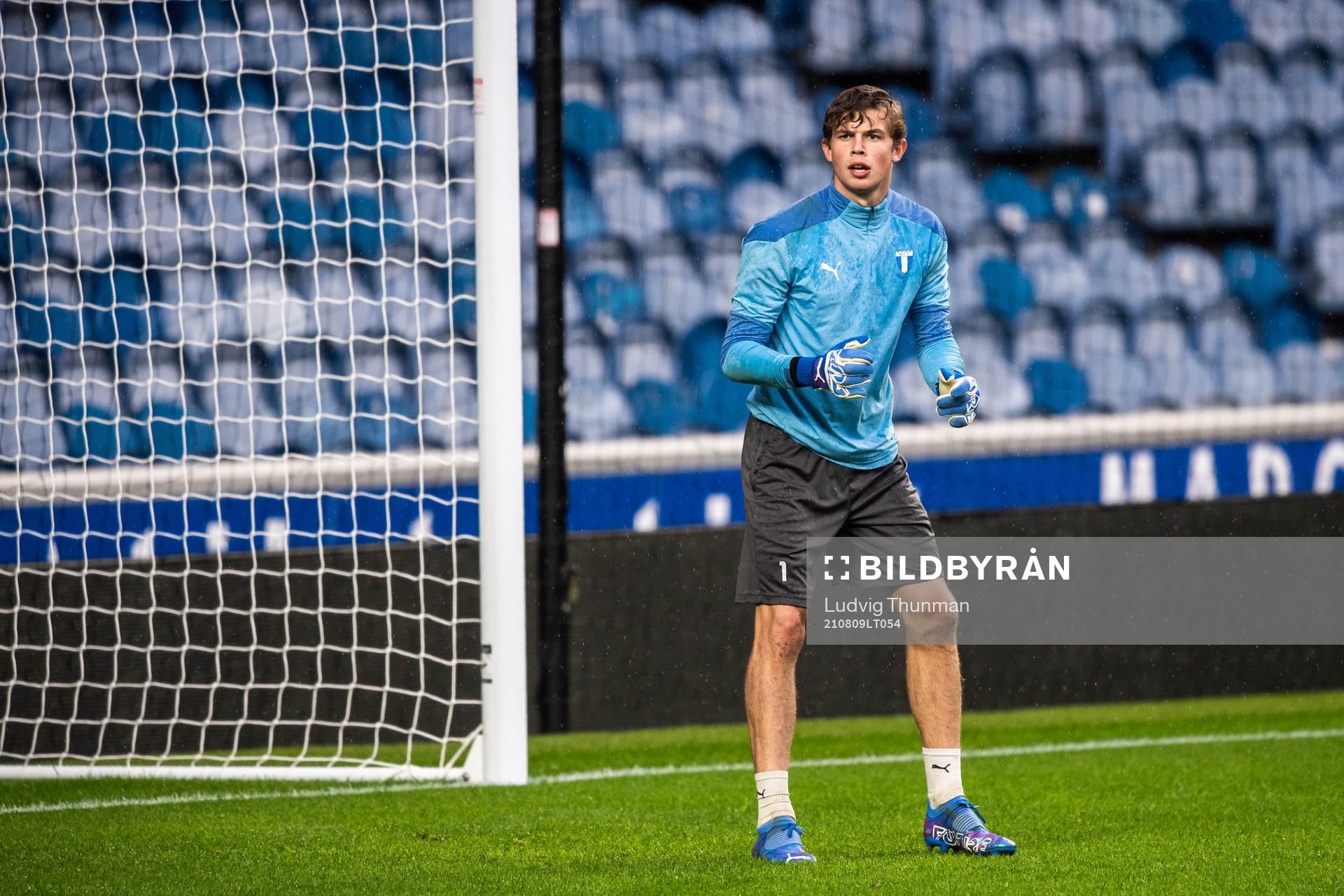 Goalkeeper Melker Ellborg