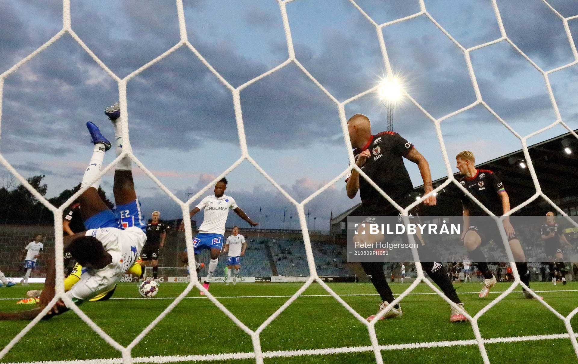 IFK Norrköpings Samuel Adegbenro gör mål 1-2