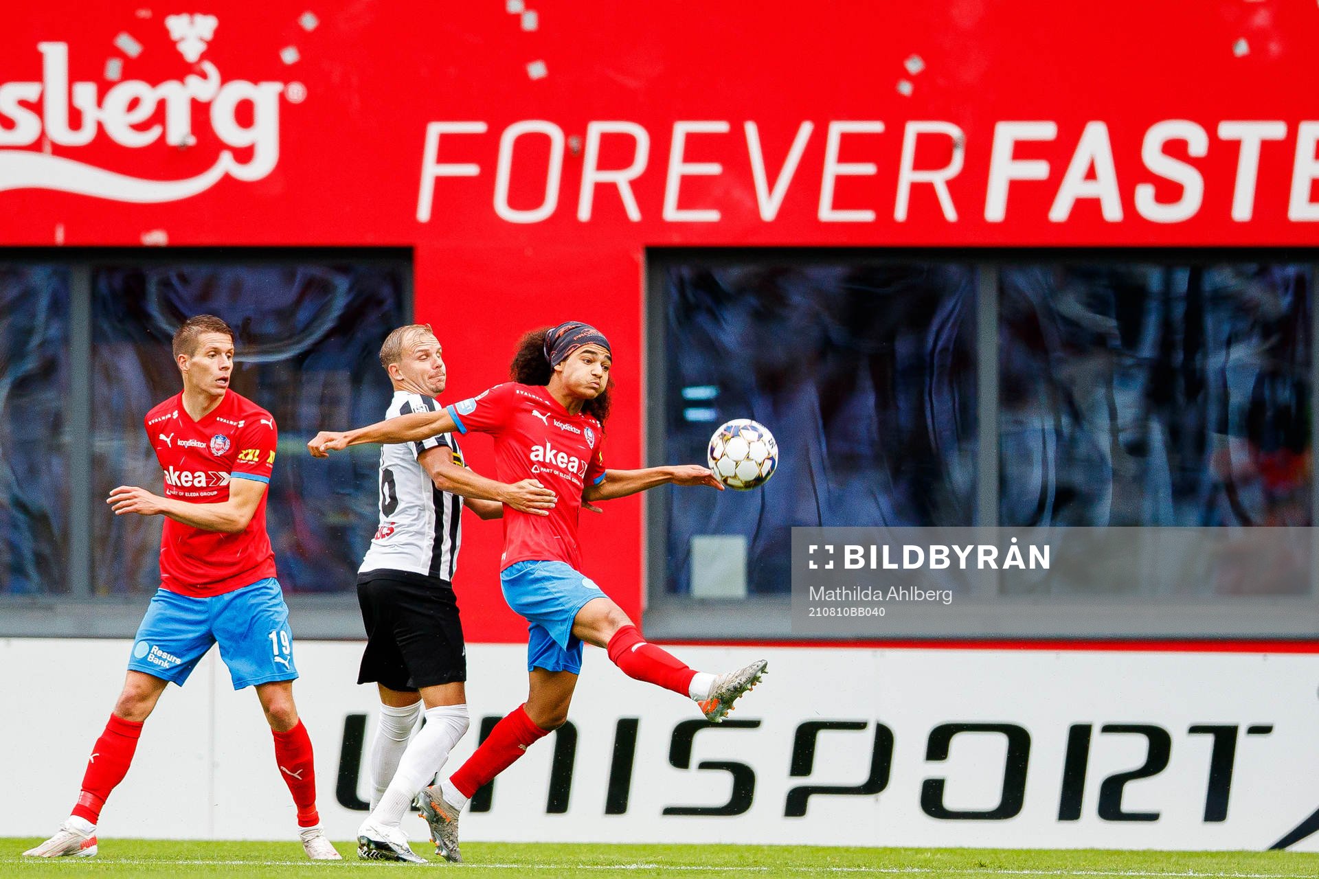 Landskronas Dennis Olofsson och Helsingborgs Adam Kaied