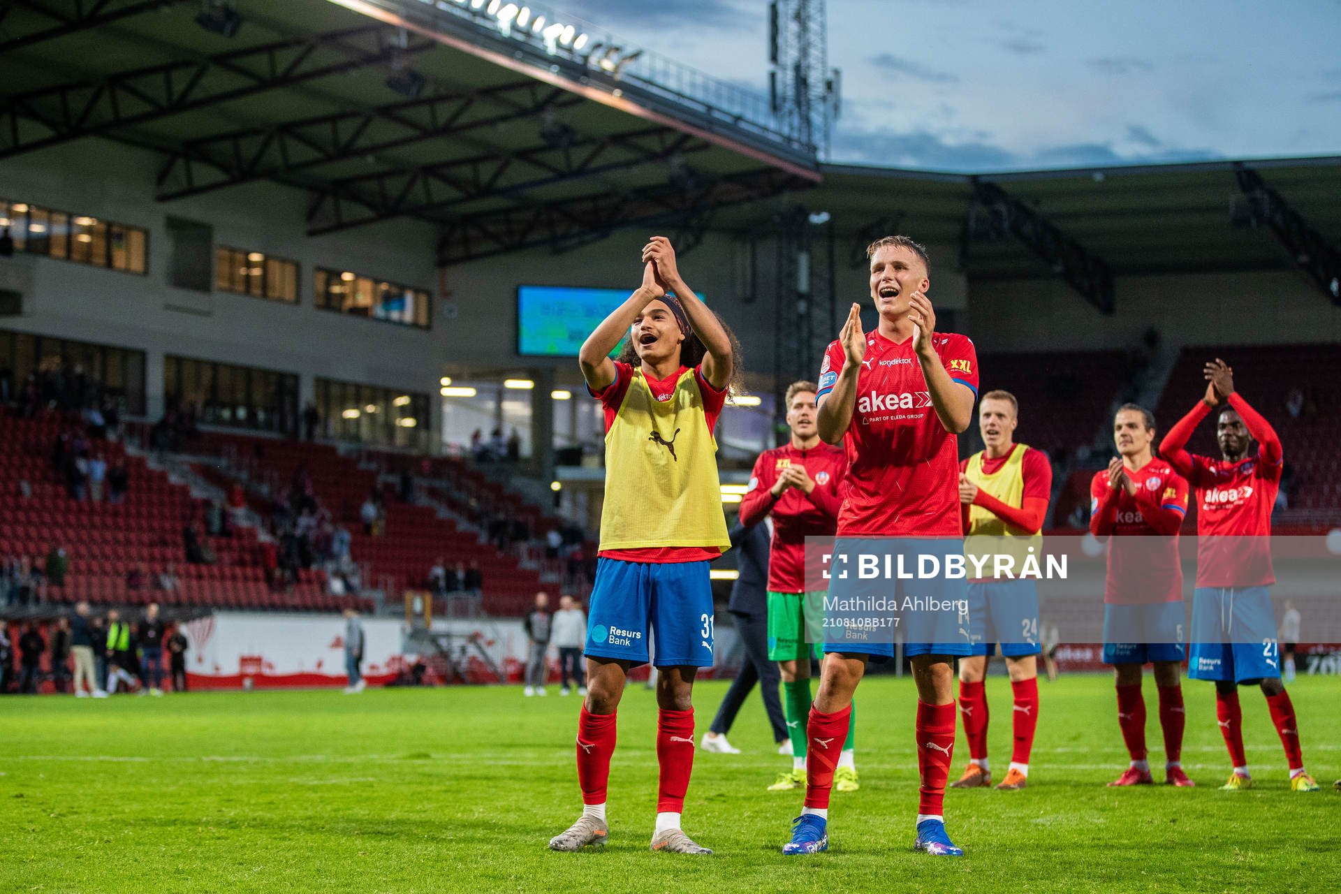 Helsingborgs Adam Kaied och Casper Widell jublar