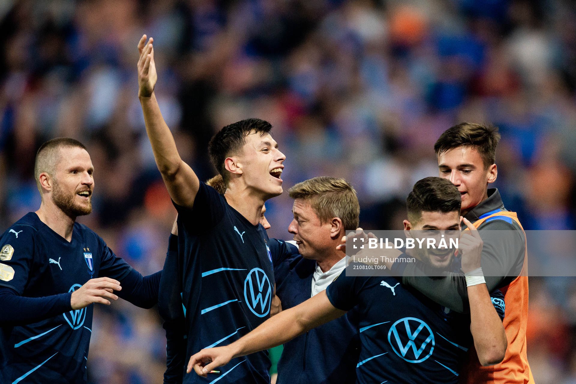 Anel Ahmedhodzic , Jon Dahl Tomasson, head coach and Antonio Colak of Malmö FF celebrate the 1-2 goal during the UEFA Champions League qualifying match between Rangers and Malmö FF on August 10, 2021 in Glasgow.