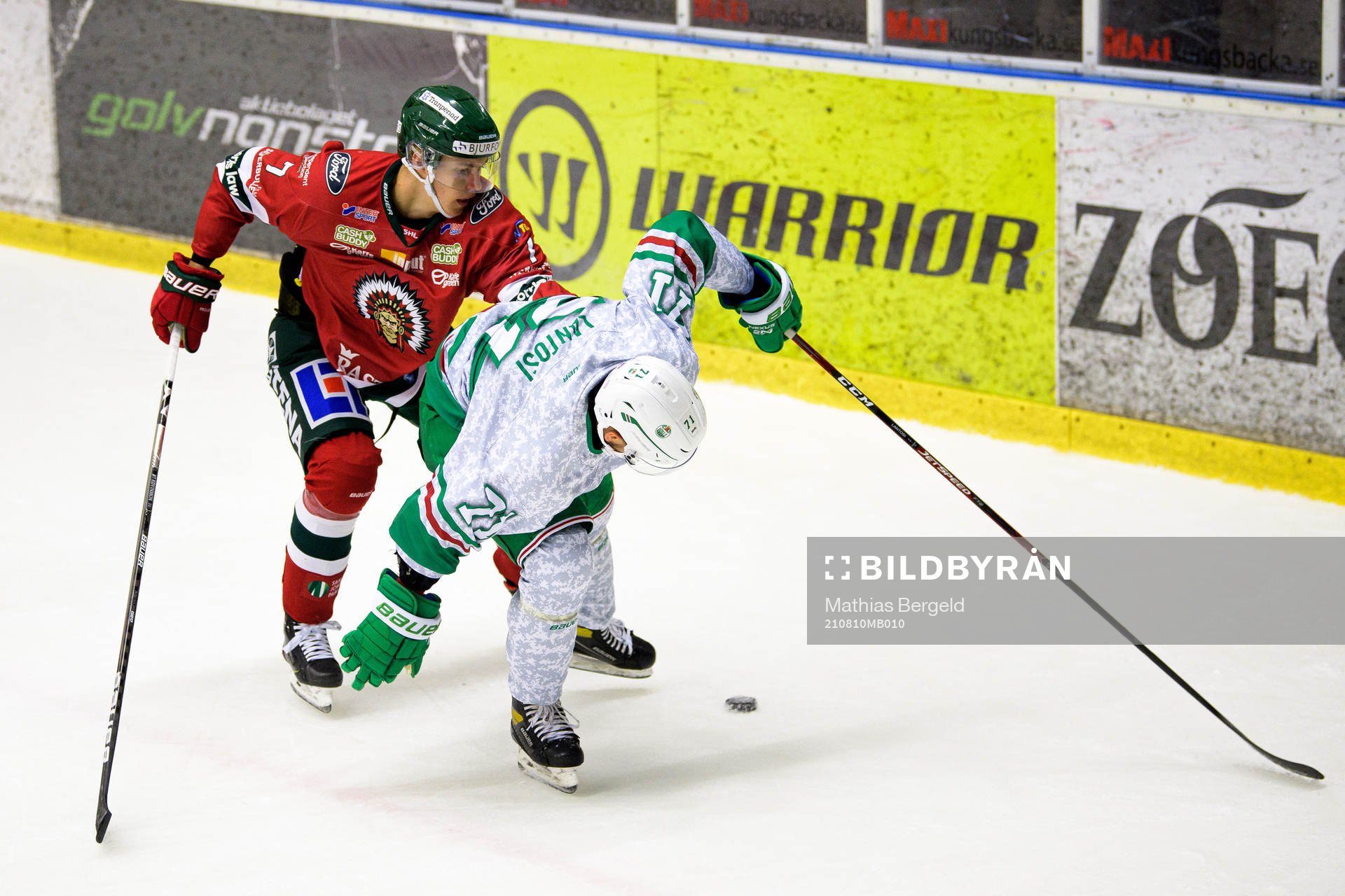 Frölundas Simon Edvinsson och Rögles Robert Lantosi
