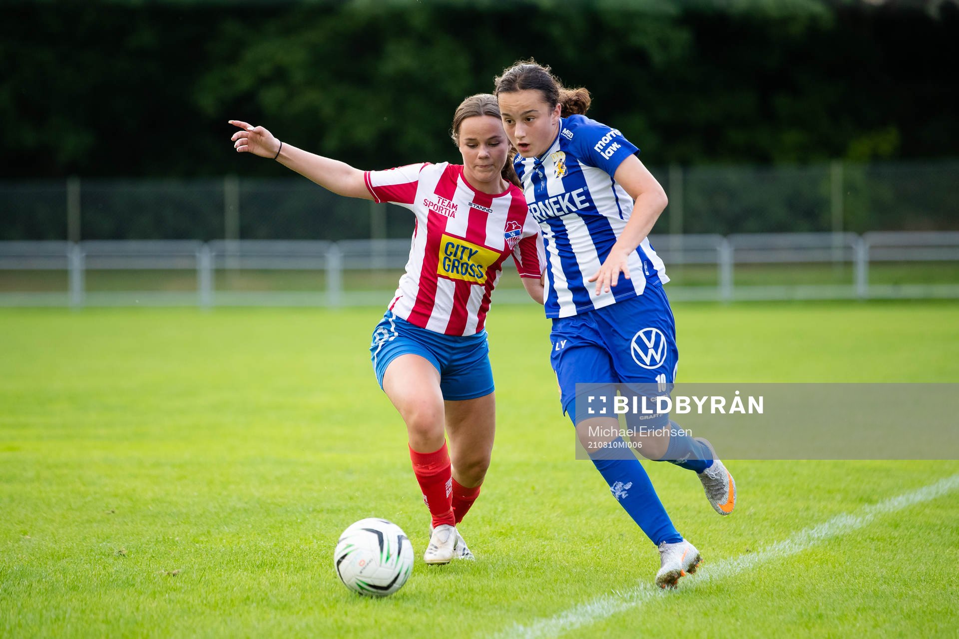 Ytterbys Julia Lipic Hopmoen och IFK Göteborgs Victoria