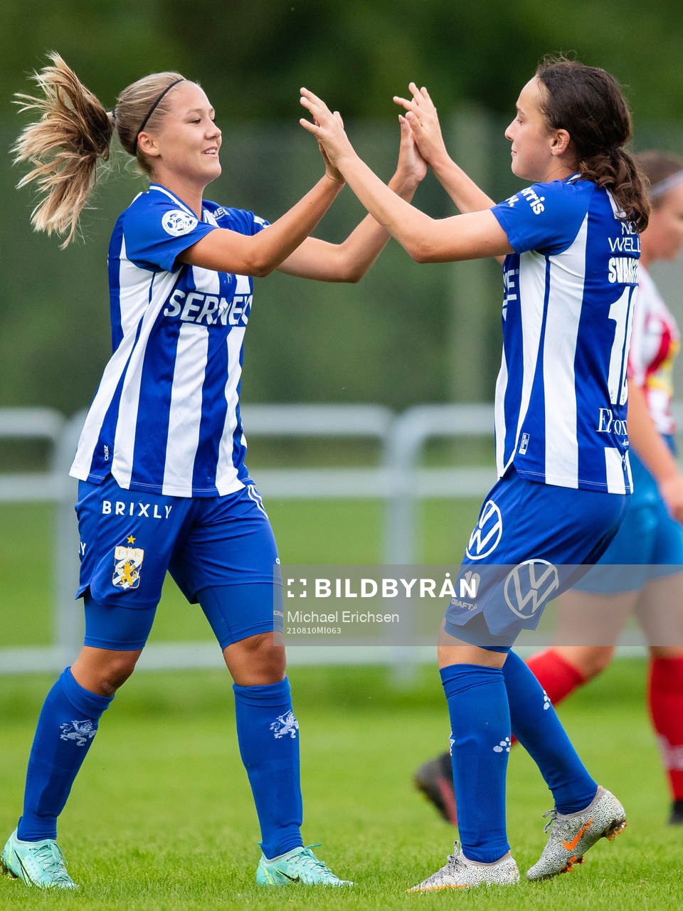 IFK Göteborgs Novalie Jensen jublar ihop med Victoria