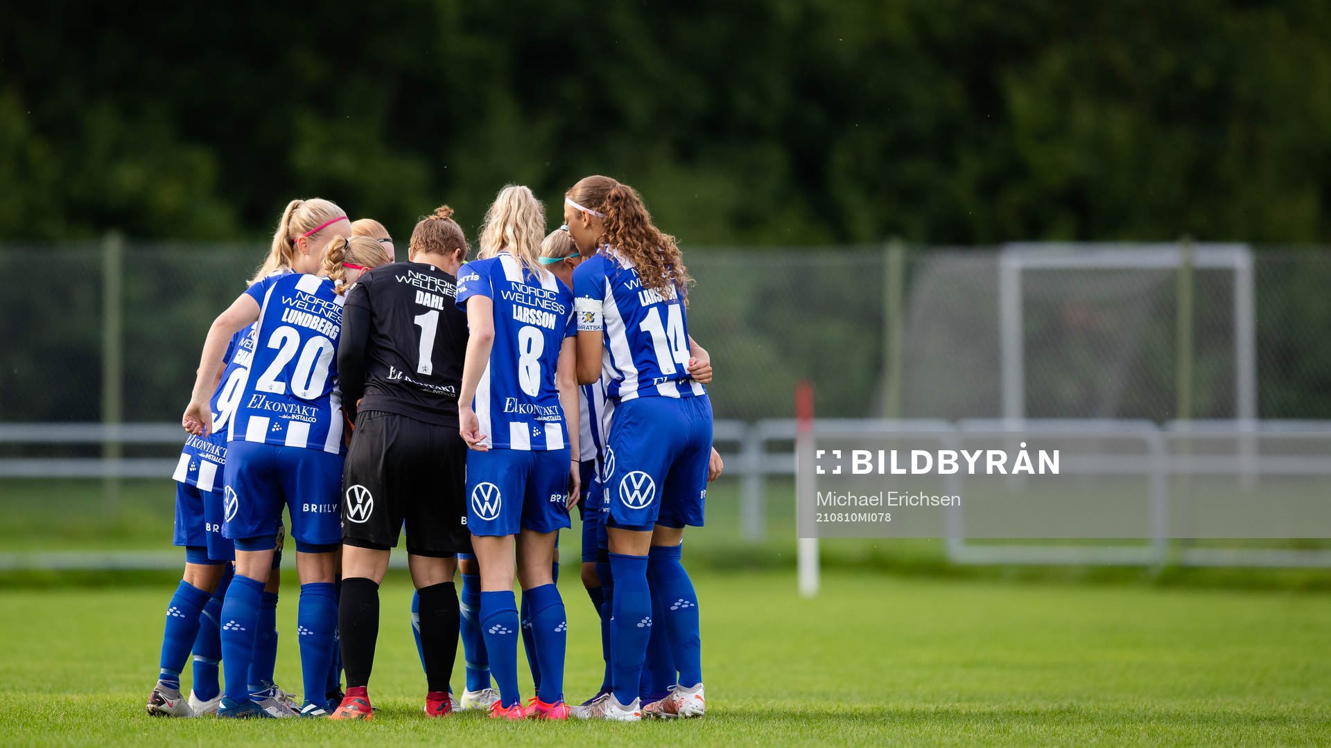 IFK Göteborg samlade innan fotbollsmatchen i division 3