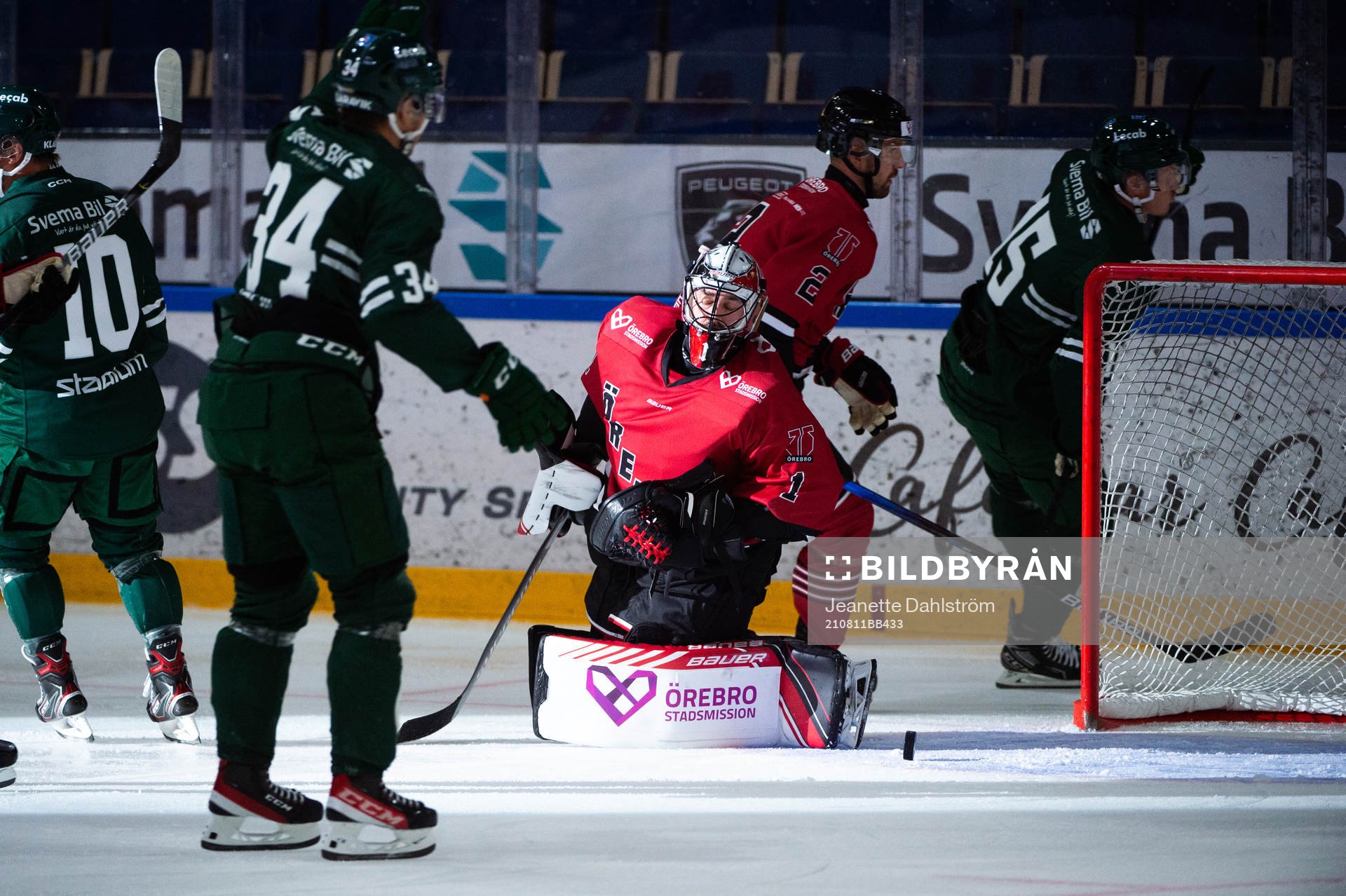Örebros Jhonas Enroth deppar