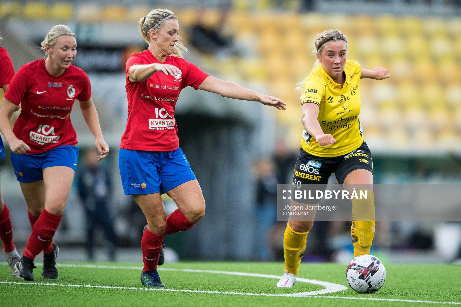 Svenljungas Alexandra Johansson och Elfsborgs Ebba Johansson