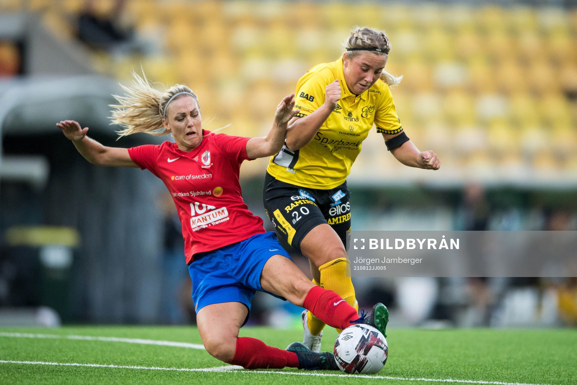 Svenljungas Alexandra Johansson och Elfsborgs Ebba Johansson