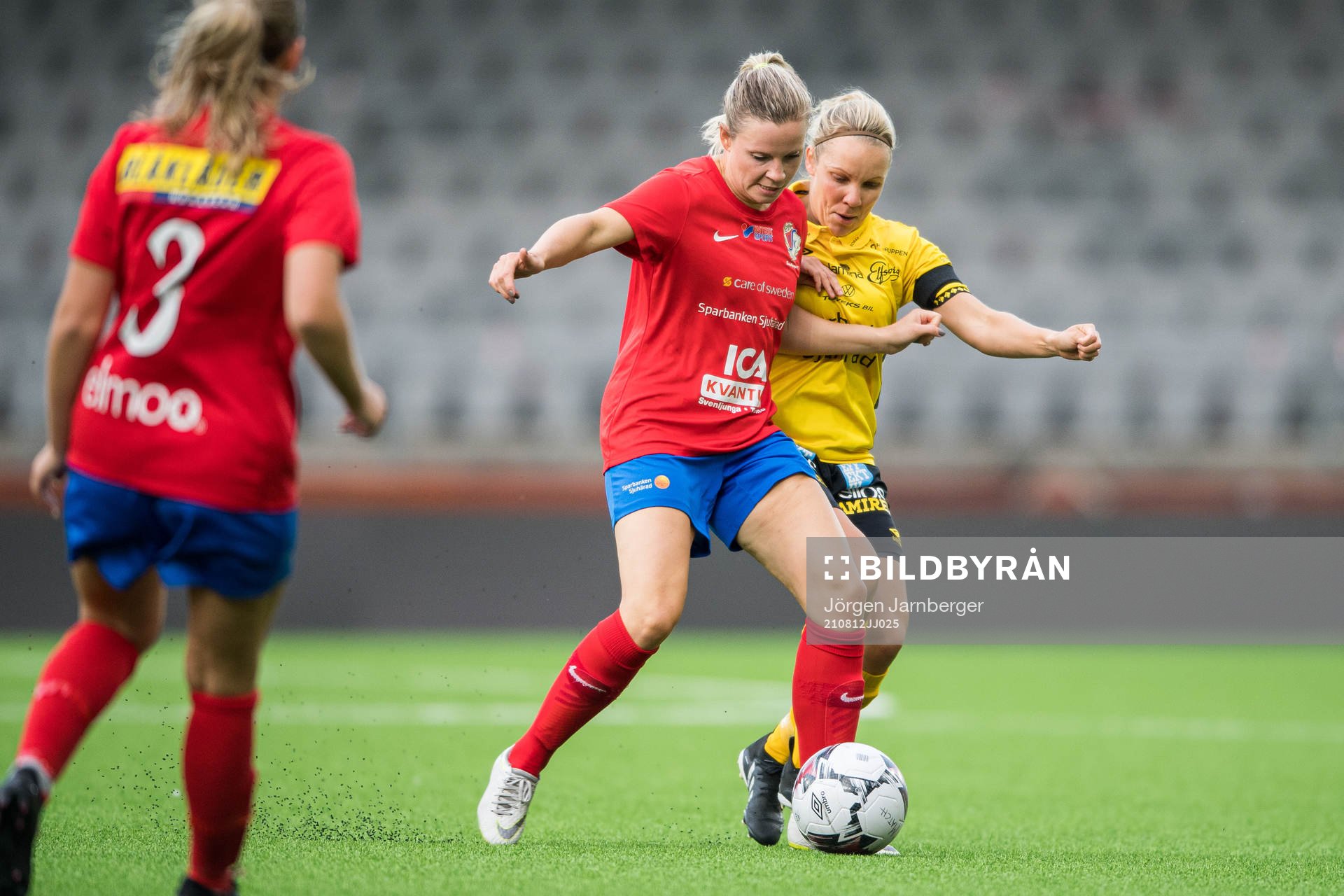 Svenljungas Elina Dahl och Elfsborgs Linda Westberg Carlsson