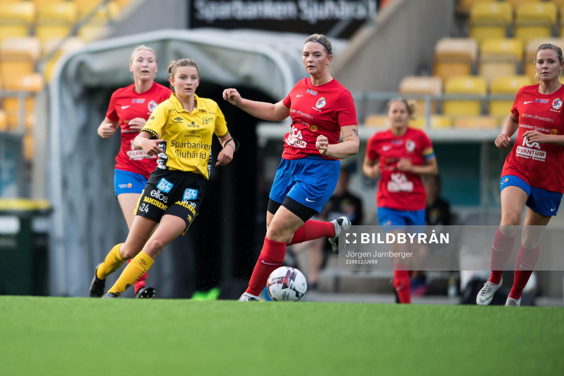 under fotbollsmatchen i division 3 västra dam mellan