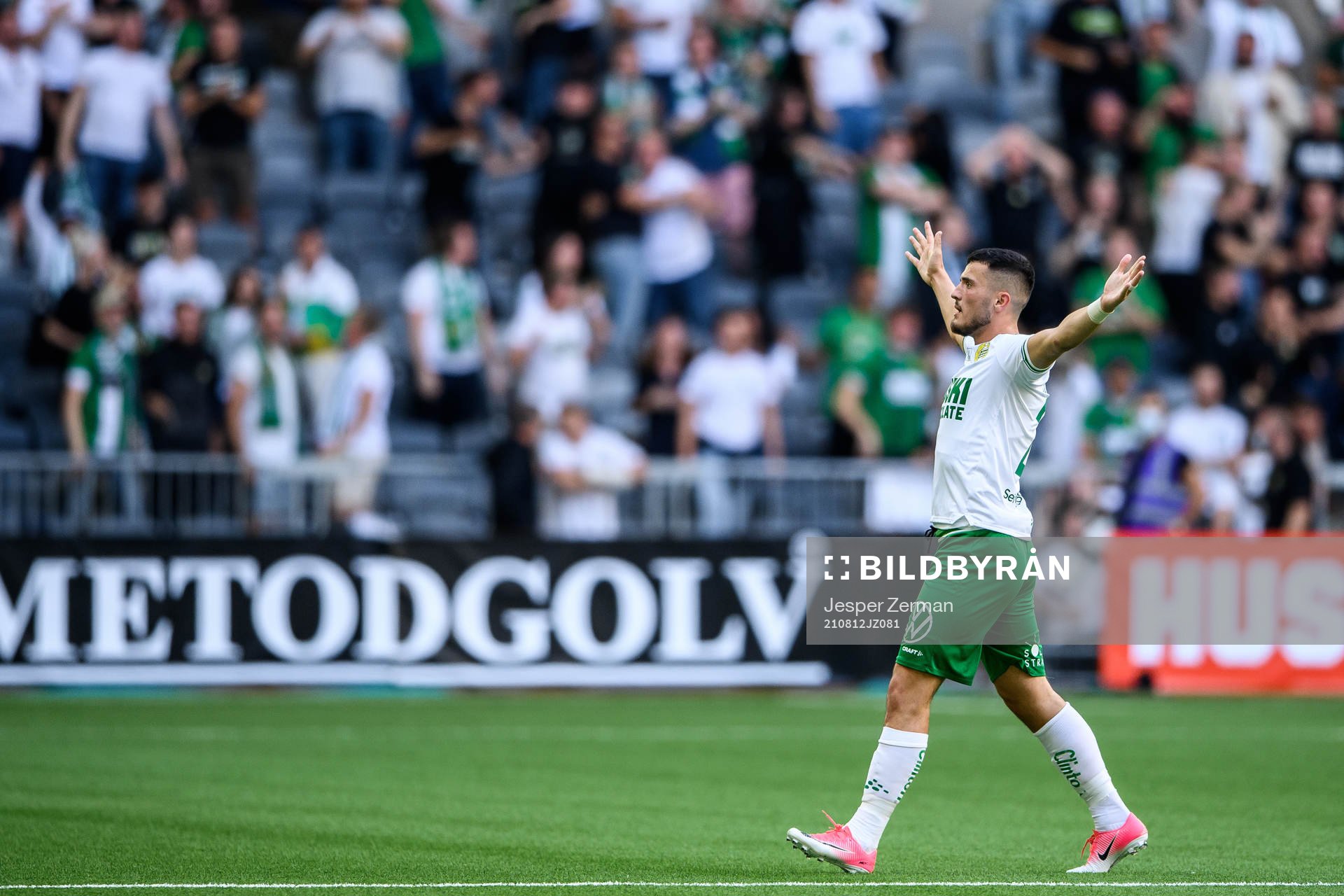 Astrit Selmani of Hammarby celebrates