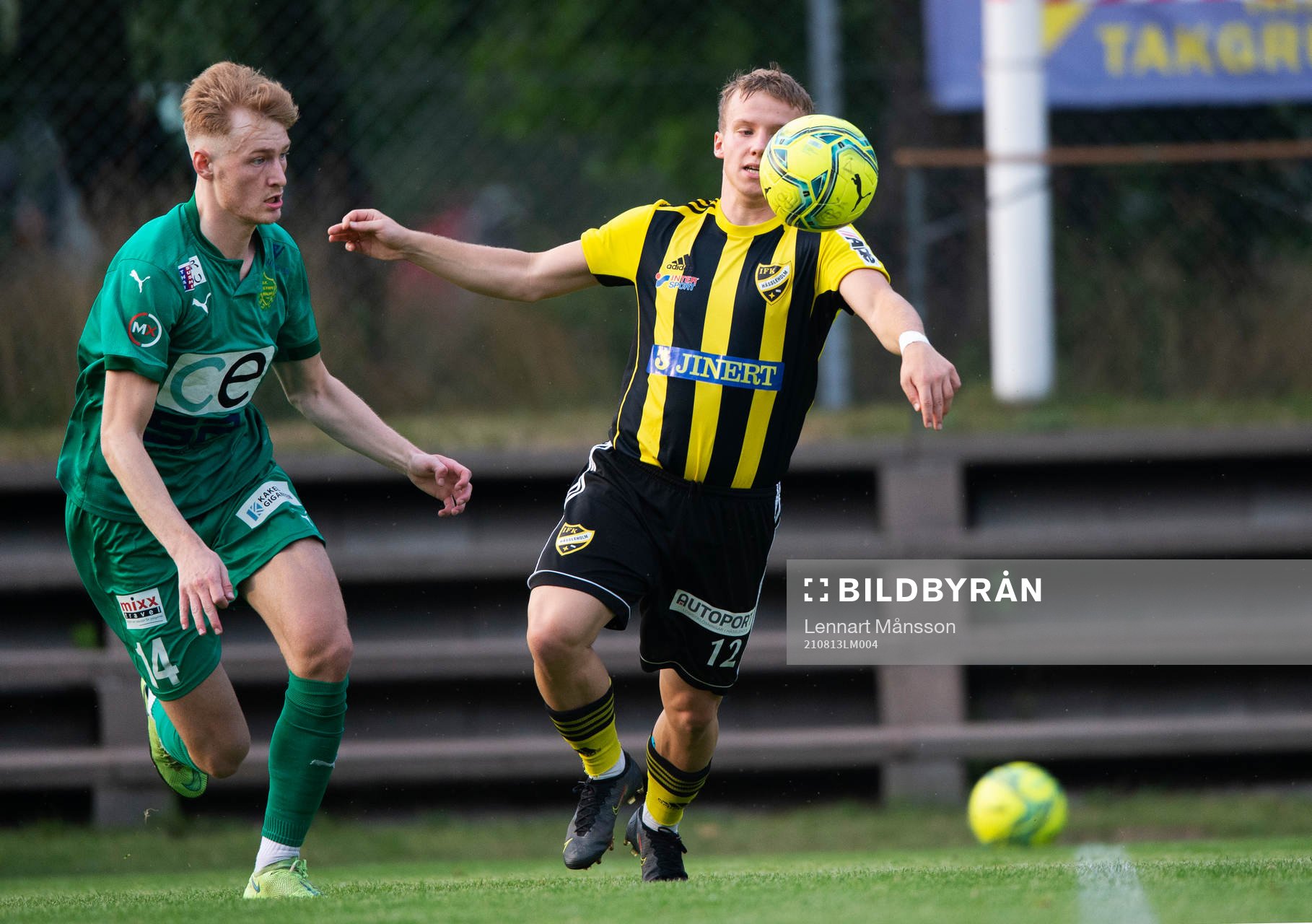 IFK Hässleholms Amel Crnalic i matchen i division 2 mellan