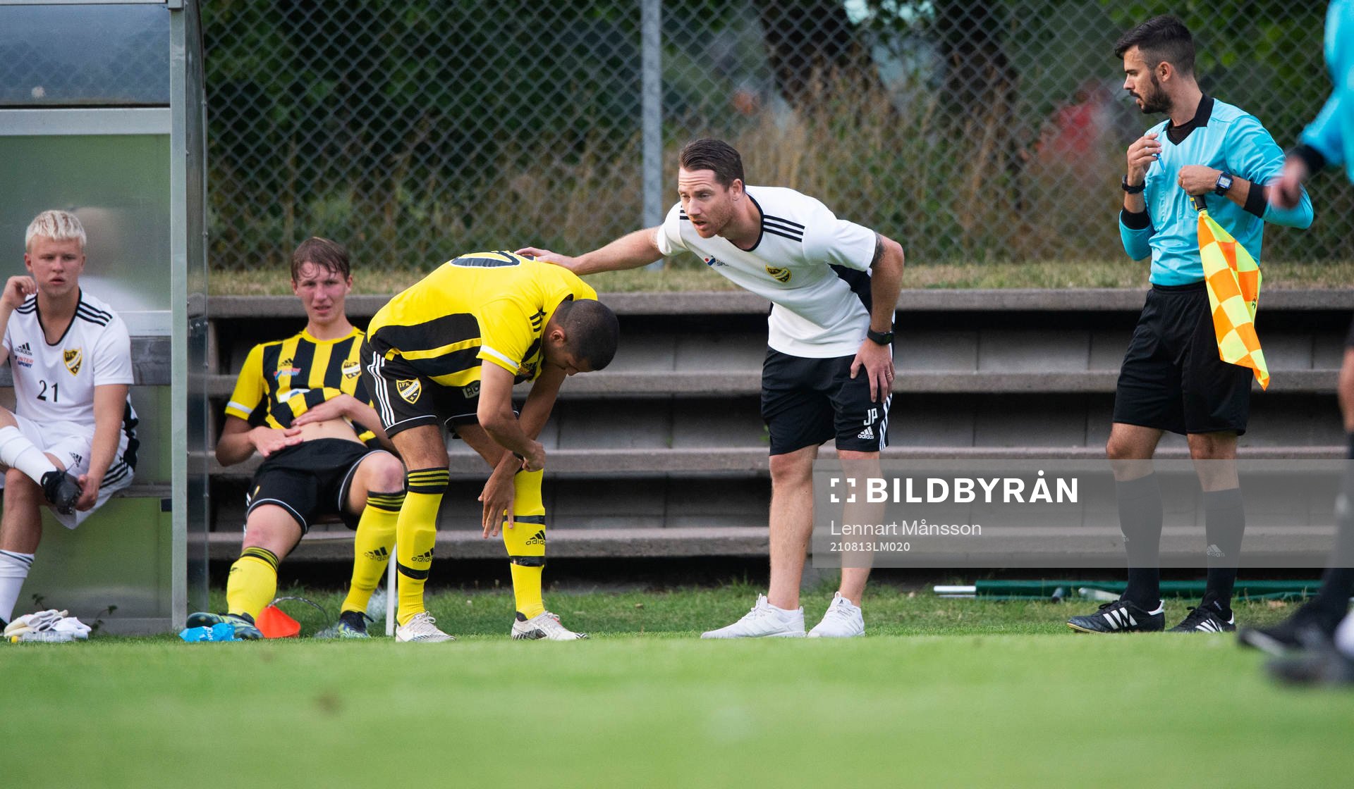 IFK Hässleholms tränare Johan Persson i matchen i division 2 mellan BK Olympic och IFK Hässleholm i Malmö 13 augusti 2021.