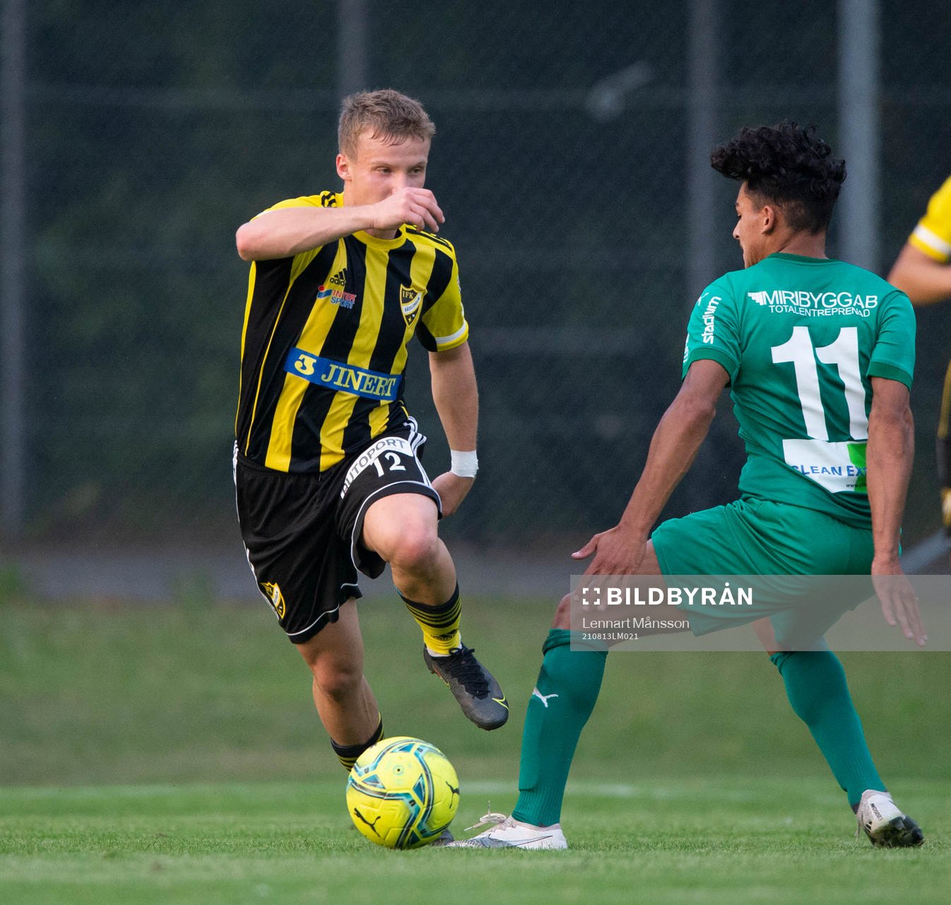 IFK Hässleholms Amel Crnalic i matchen i division 2 mellan