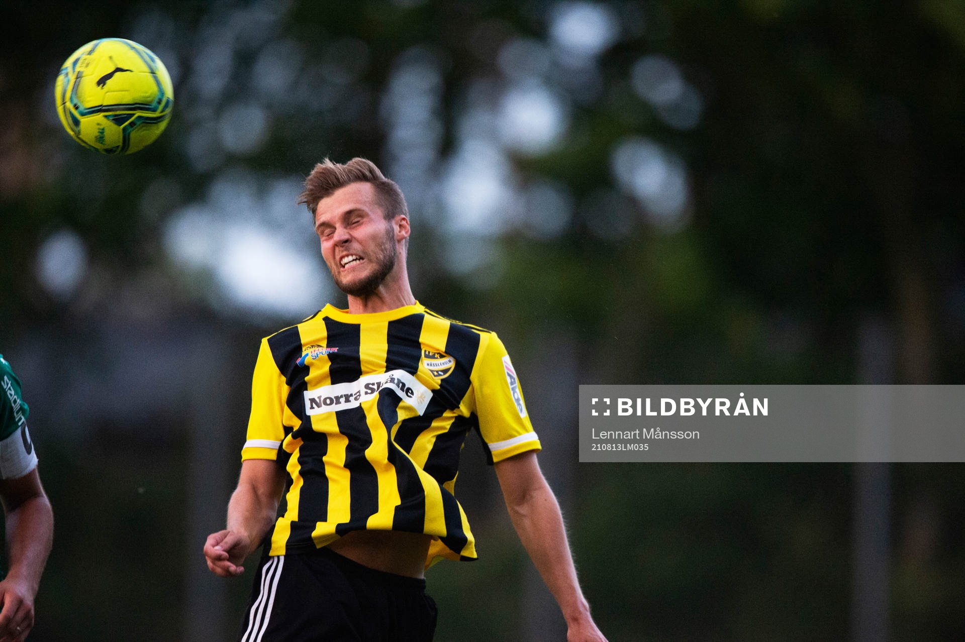 IFK Hässleholms Marcus Thuvesson i matchen i division 2