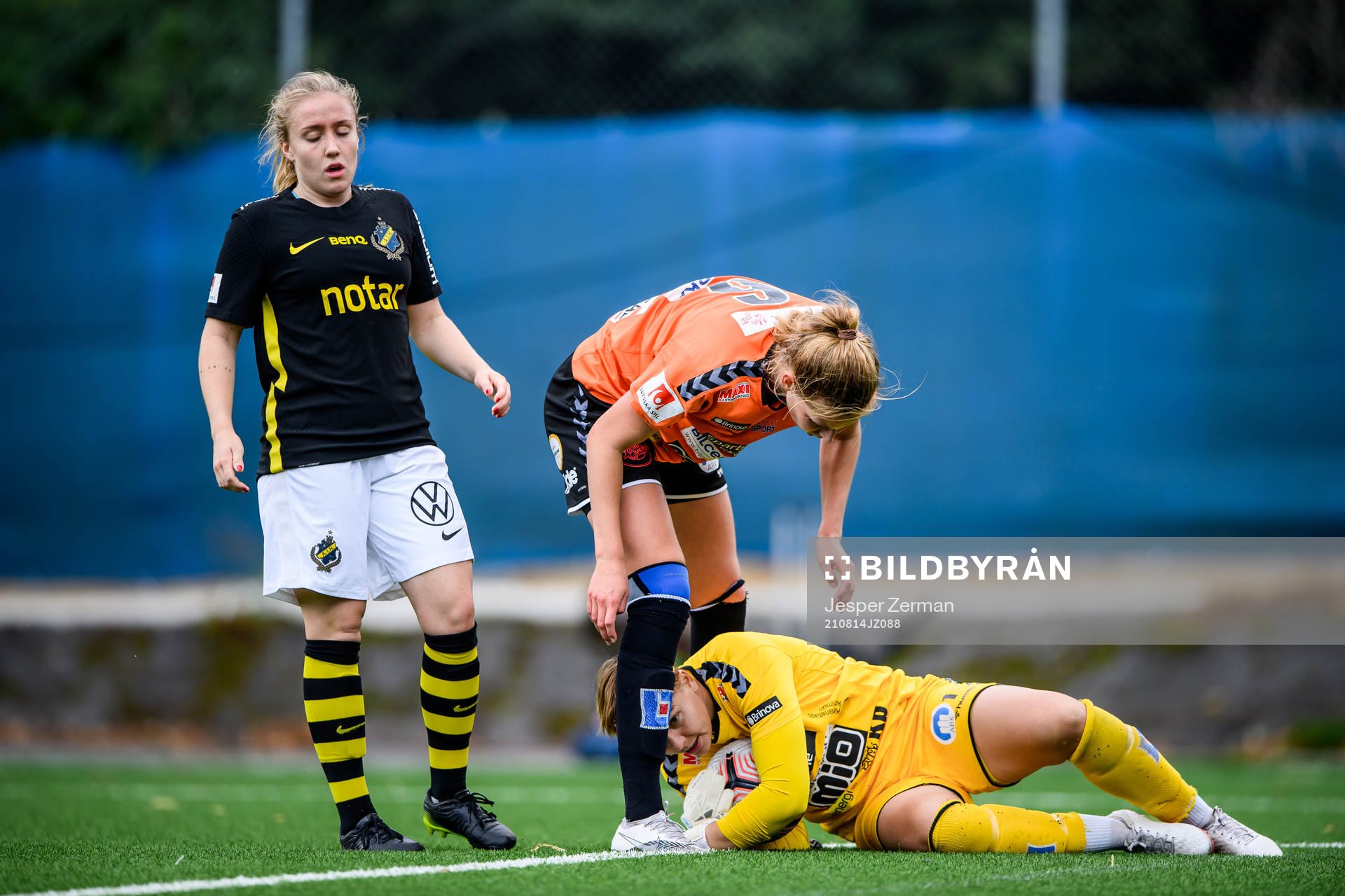 s Emelie Jansson mot Kristianstads Amanda Edgren och