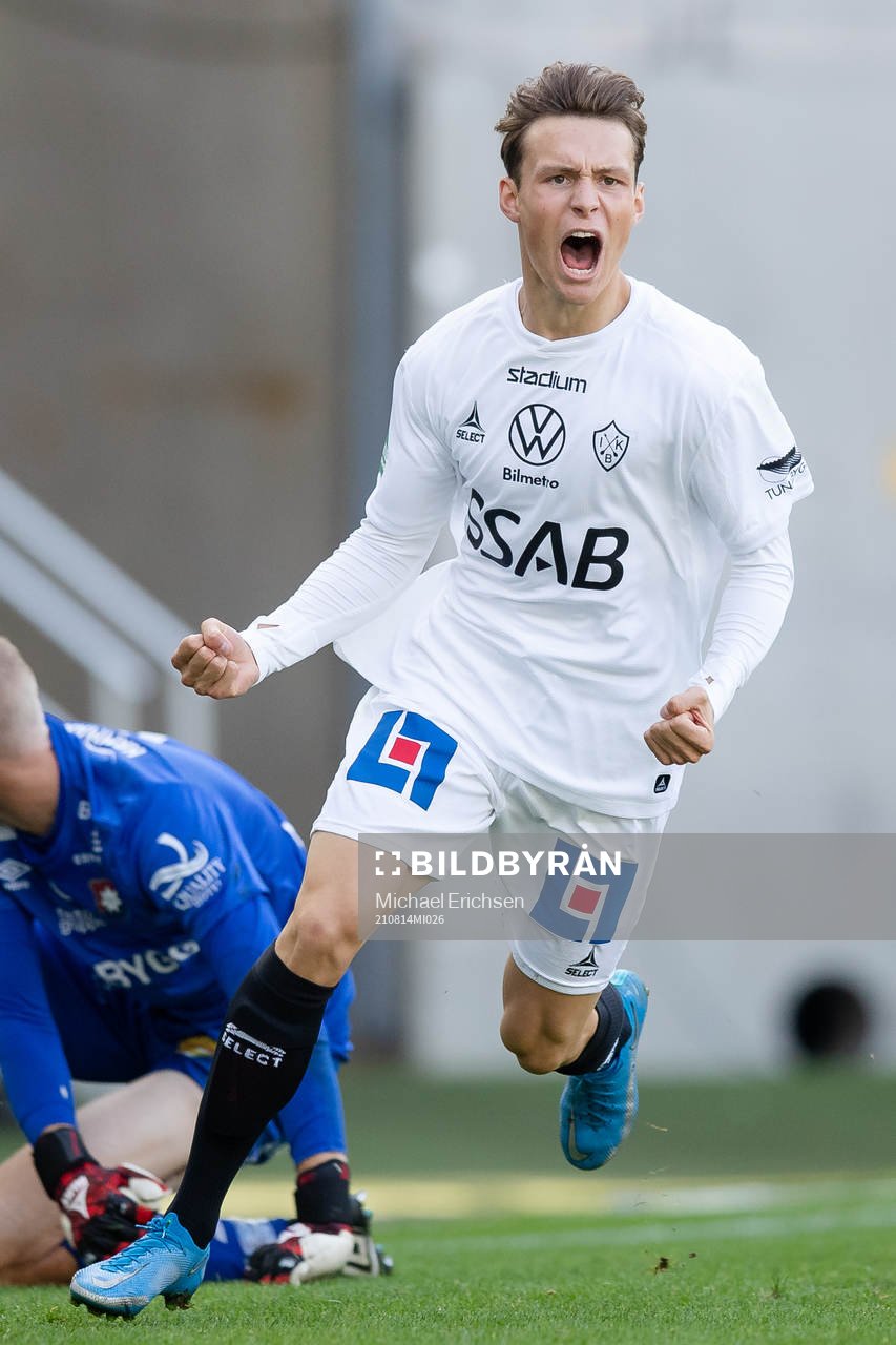 Brages Filip Sjöberg jublar