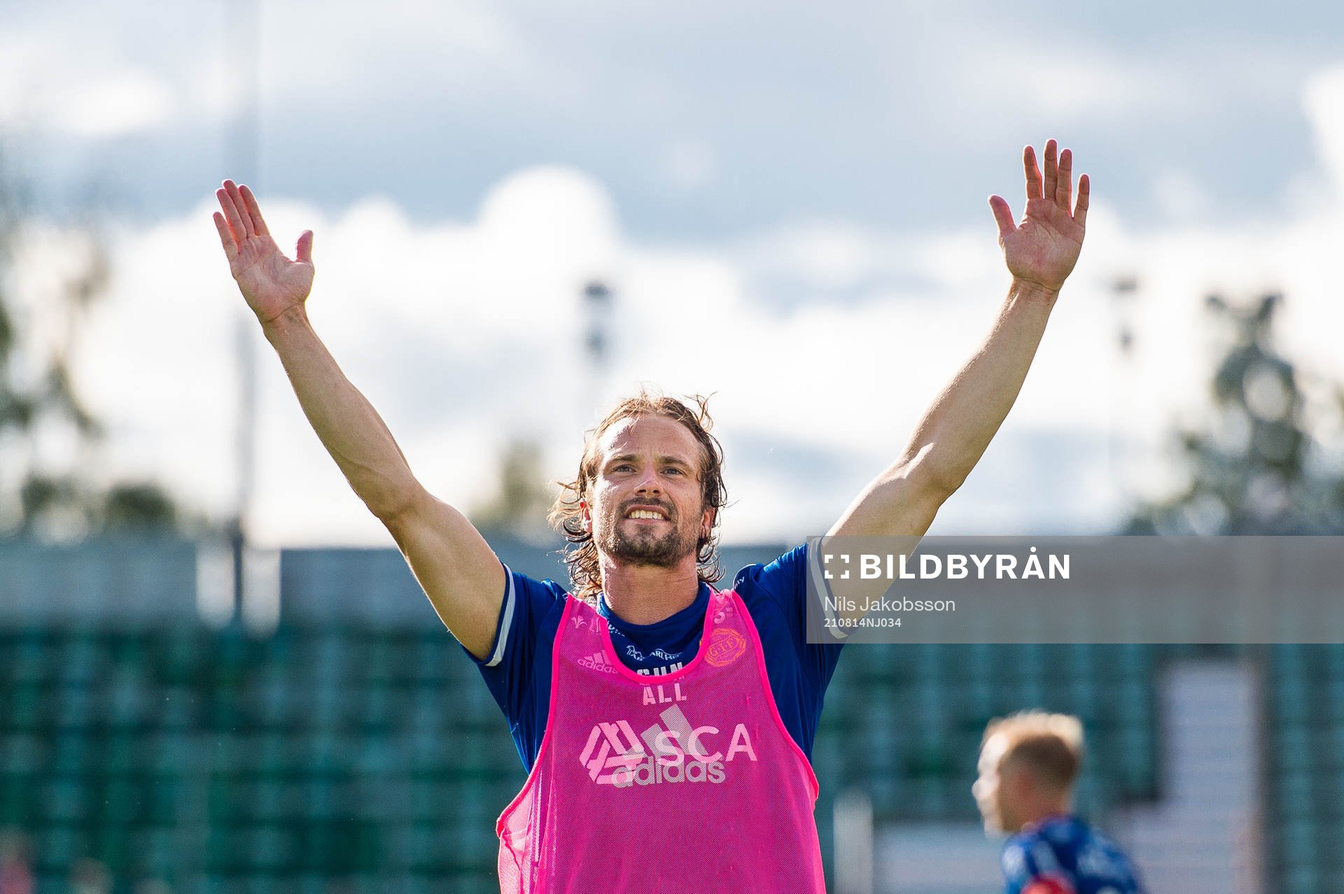Sundsvalls Linus Hallenius jublar