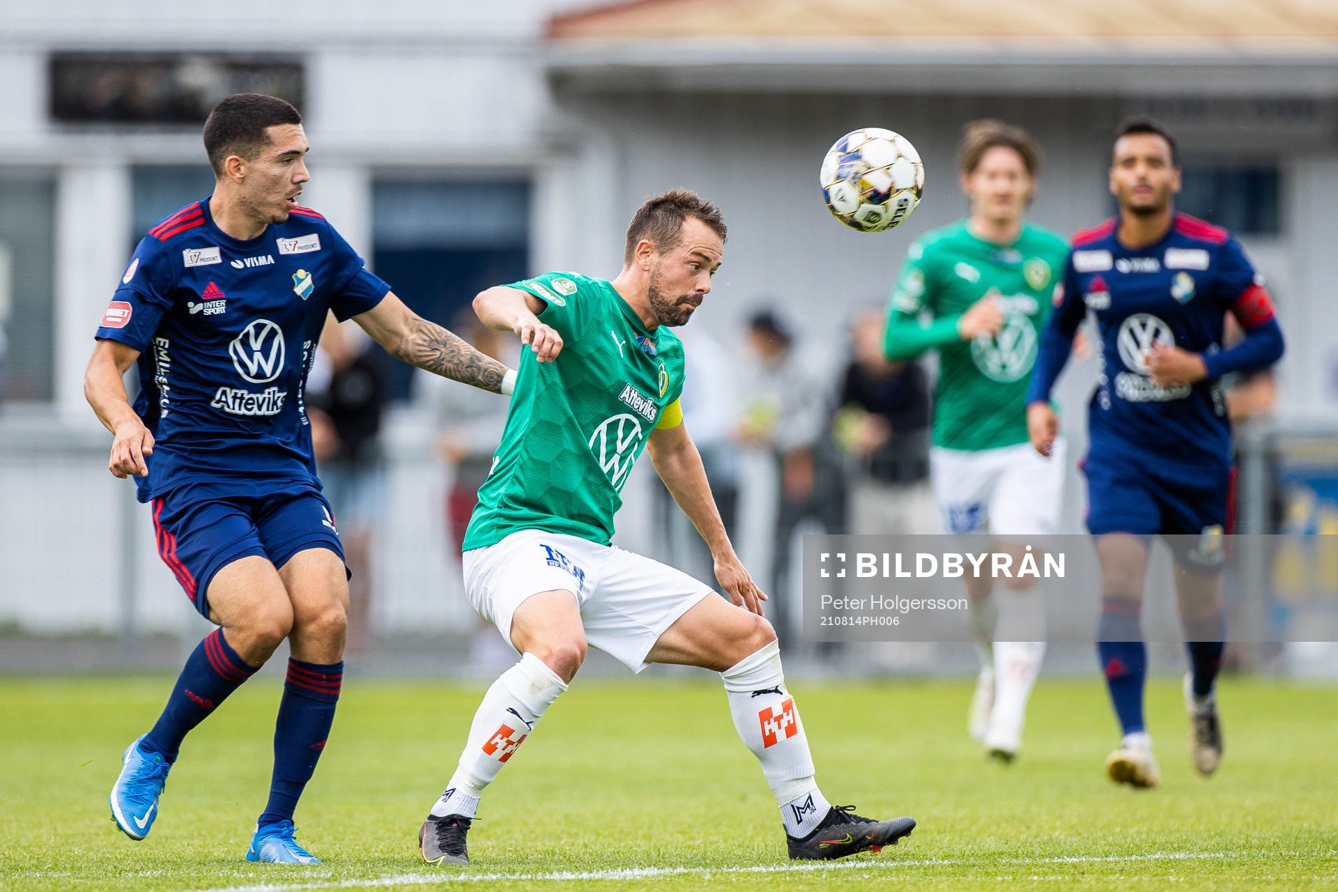Östers Lucas Lima och Jönköpings Fredric Fendrich