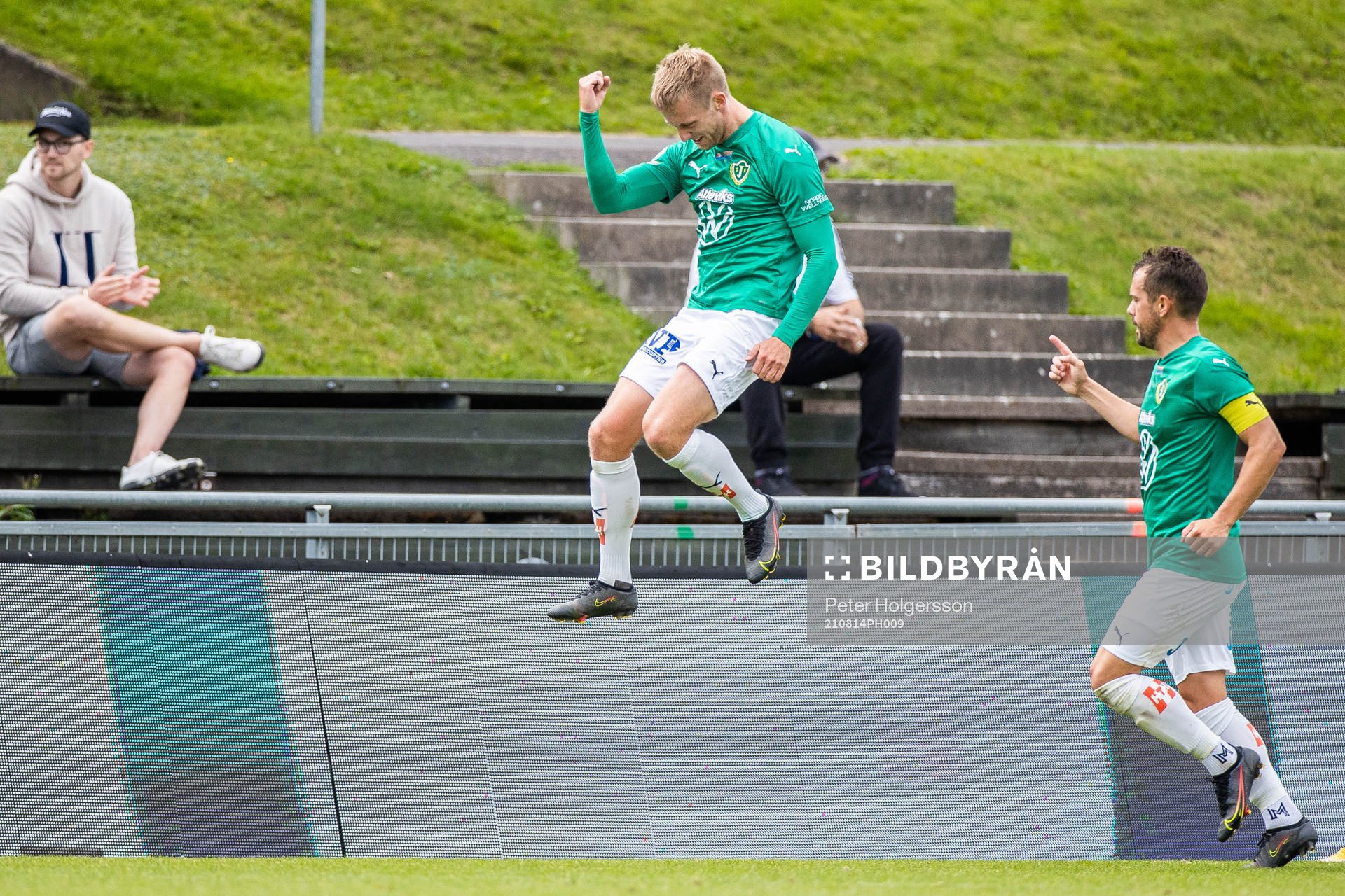 Jönköpings Jesper Svensson jublar