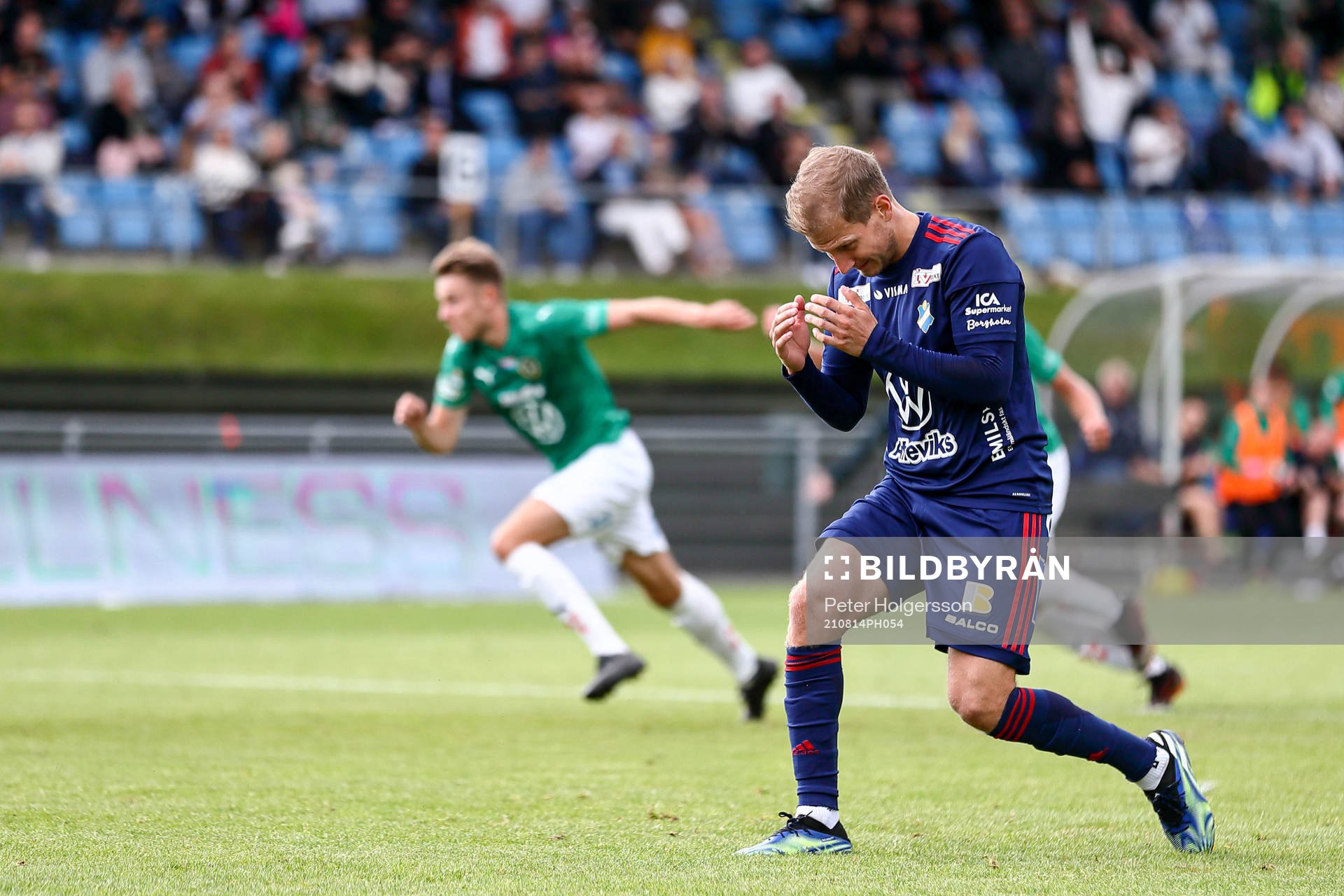 Oliver Silverholt missar en straff
