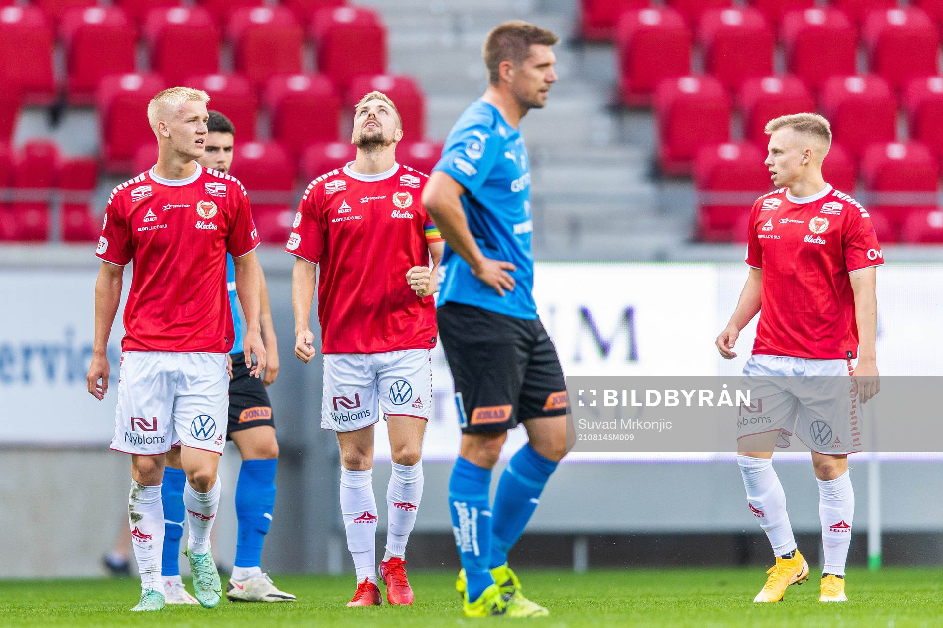 Kalmars Jonathan Ring jublar