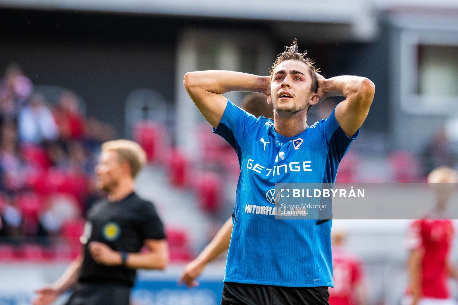 Halmstads Emil Tot Wikström deppar