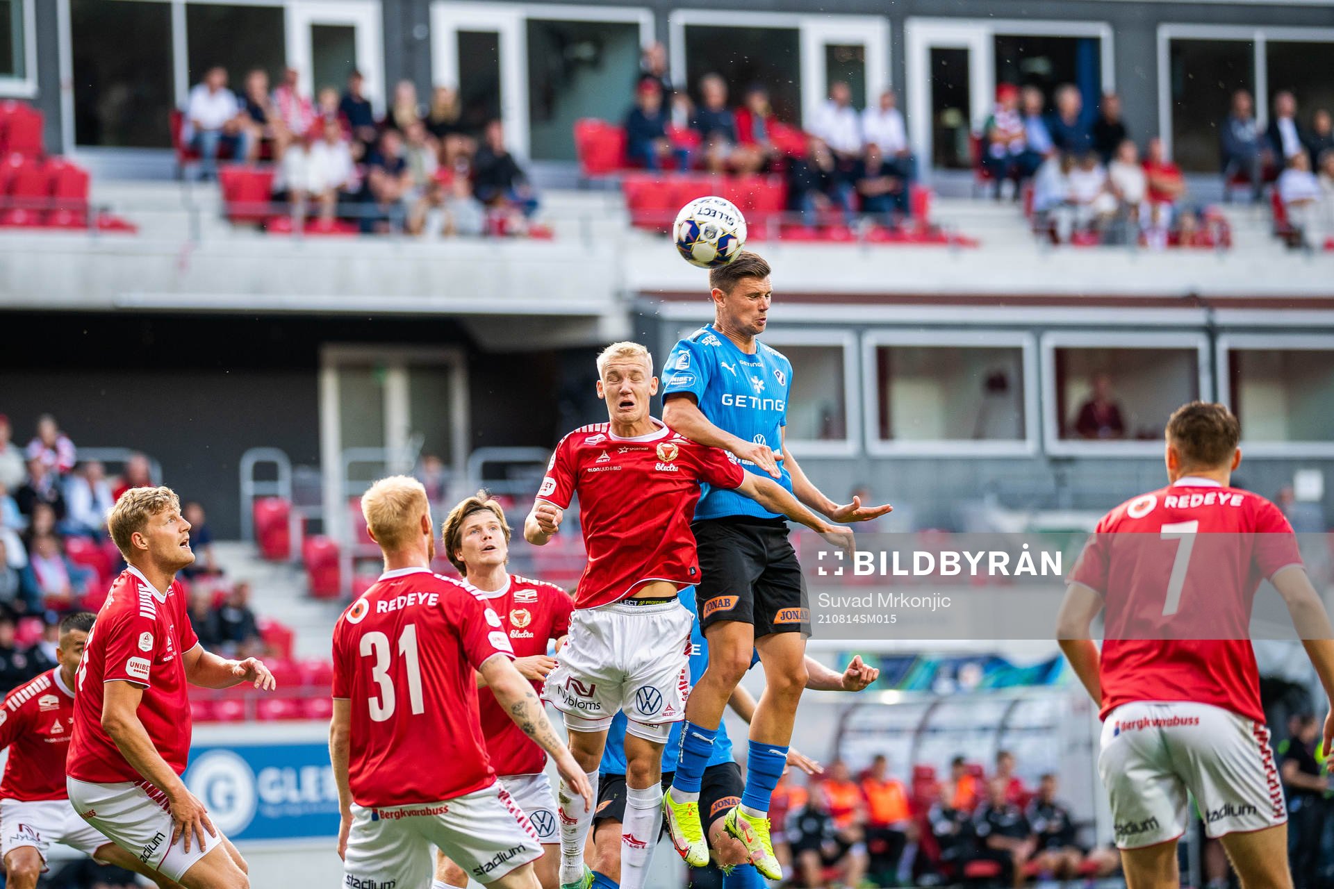 Kalmars Carl Gustafsson och Halmstads Marcus Antonsson