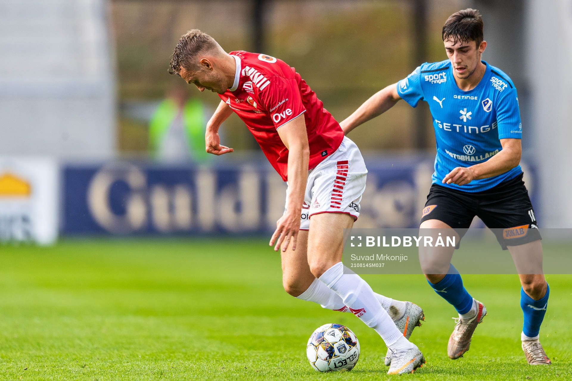 Kalmars Piotr Johansson och Halmstads Emil Tot Wikström