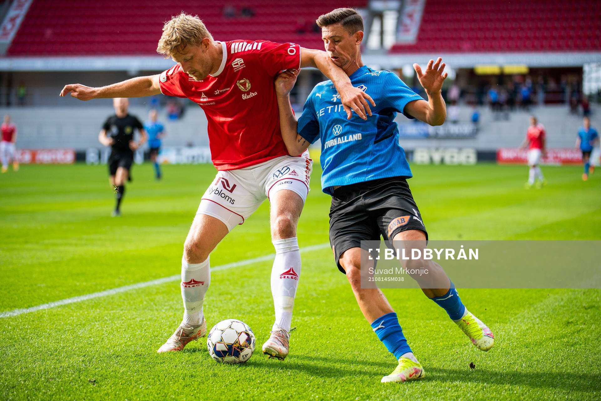 Kalmars Lars Saetra och Halmstads Marcus Antonsson
