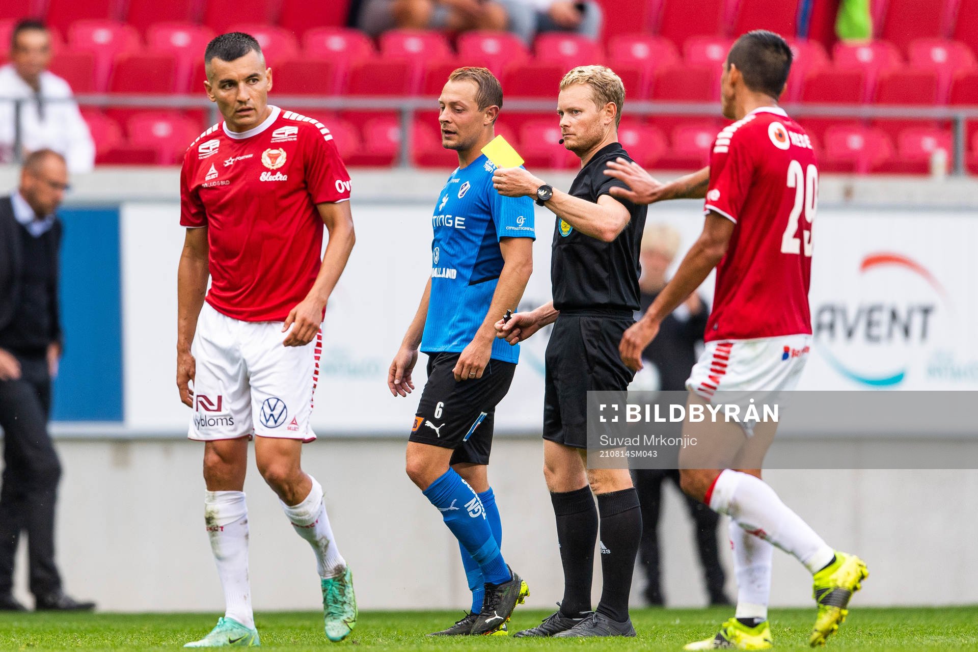 Domare Fredrik Klitte varnar Kalmars Emin Nouri