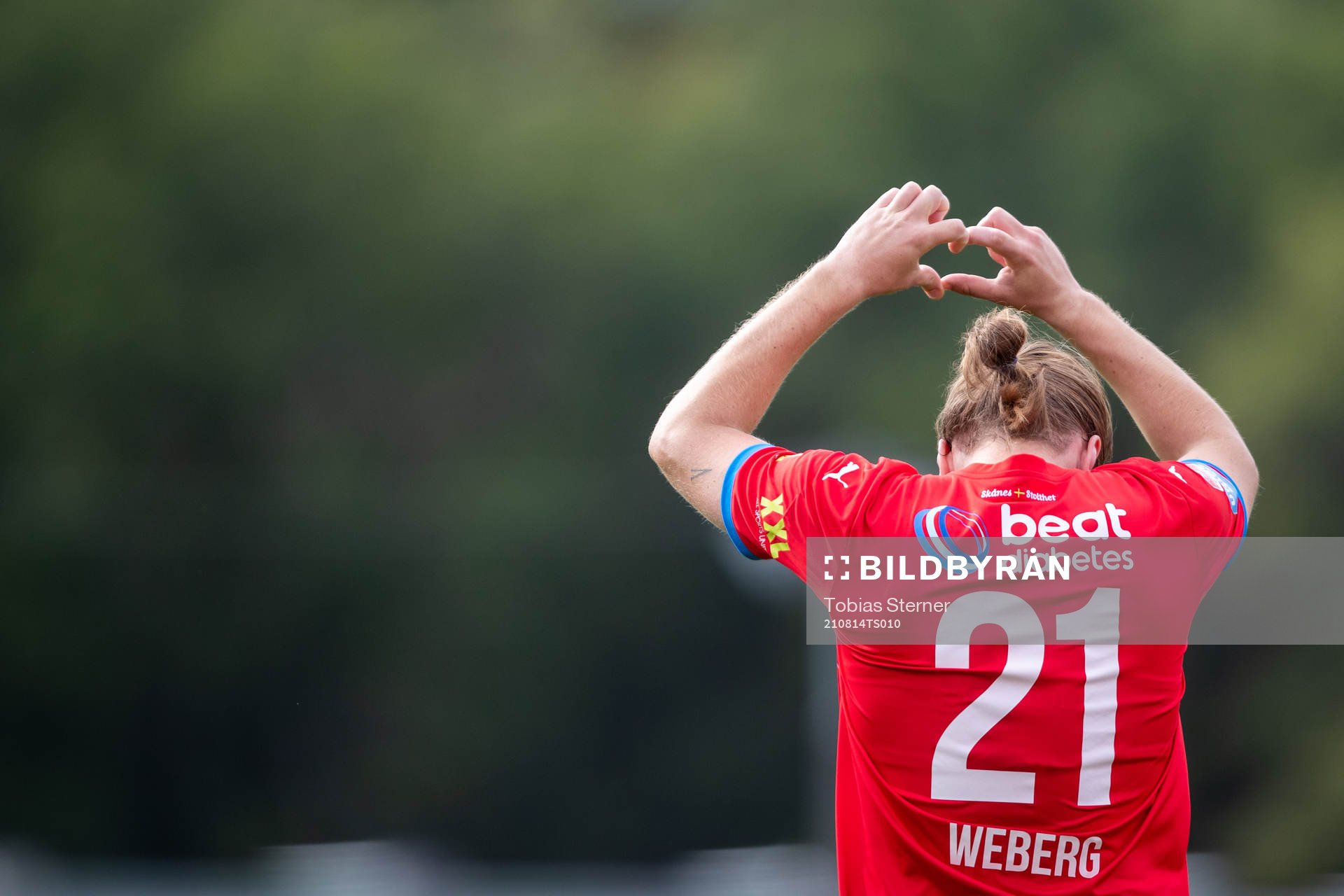 Helsingborgs Charlie Weberg jublar