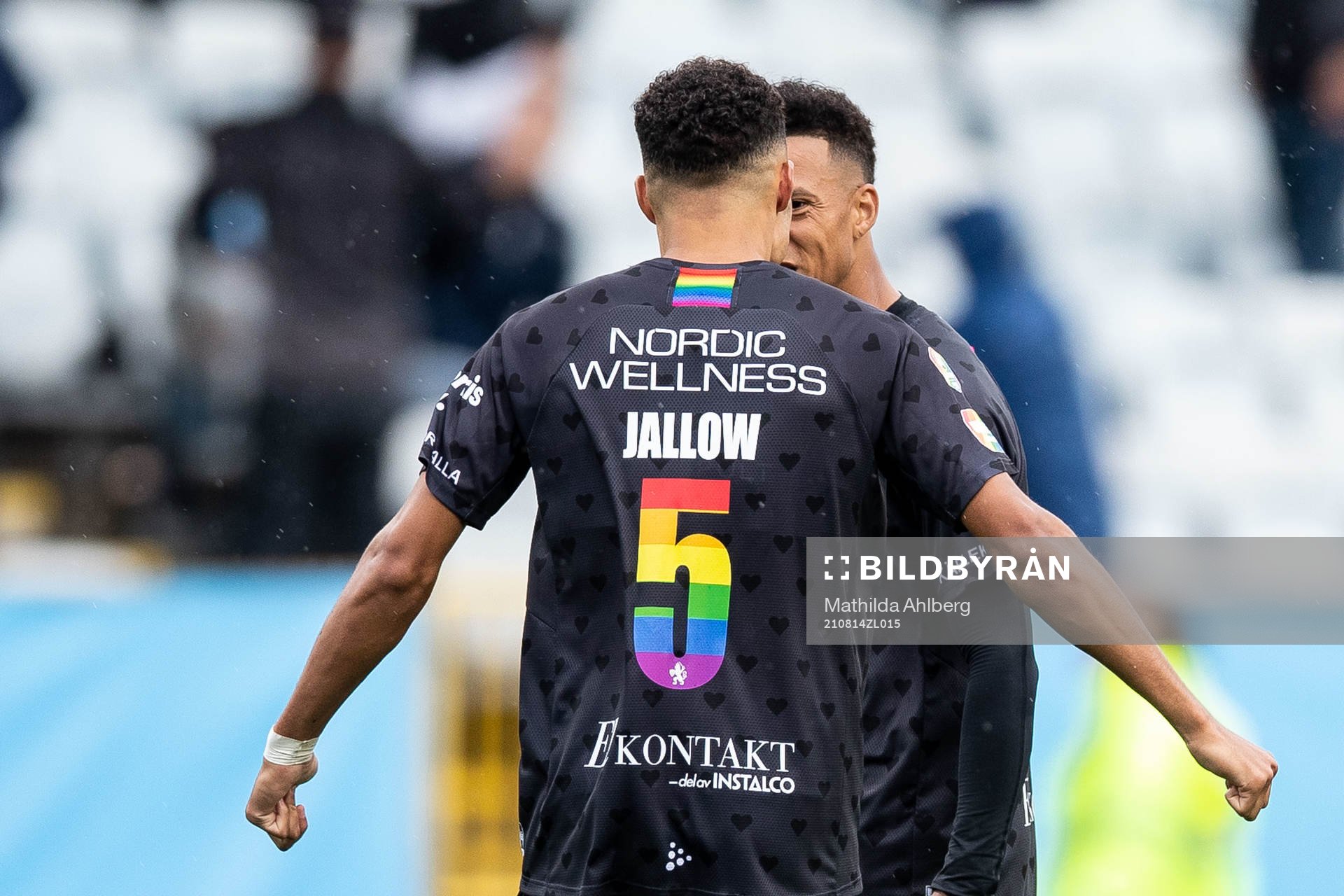 IFK Göteborgs Alexander Jallow med regnbågsfärgade