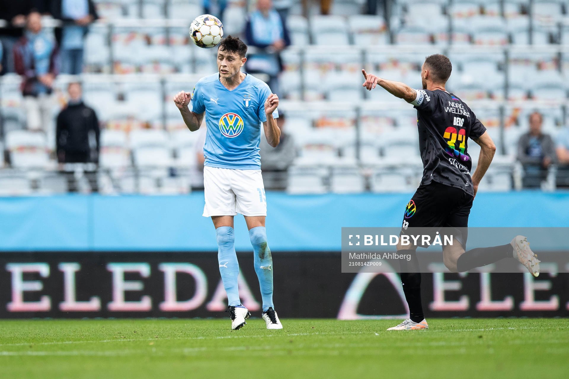 Malmö FFs Anel Ahmedhodzic och IFK Göteborgs Marcus Berg