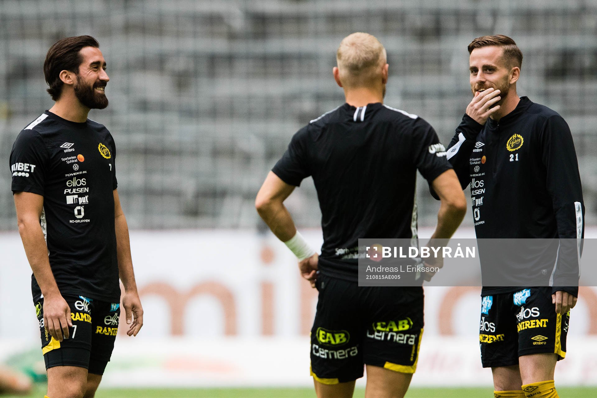 Elfsborgs Frederik Holst och Rasmus Alm uppvärmningen